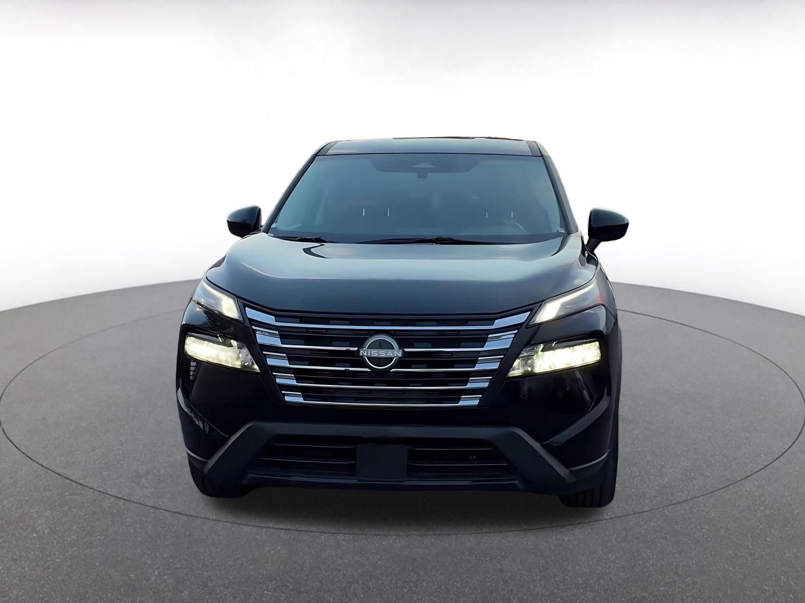 Thumbnail: 2025 Nissan Rogue - 4