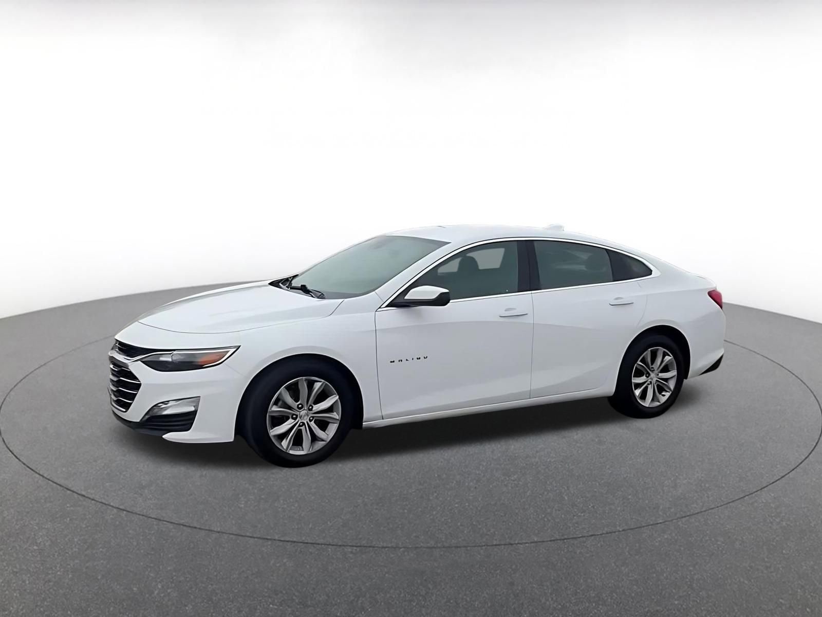 Thumbnail: 2023 Chevrolet Malibu - 8