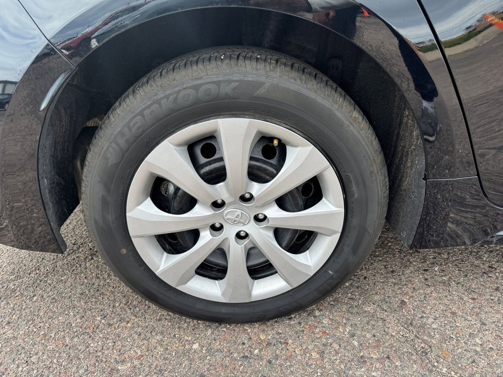 Thumbnail: 2025 Toyota Corolla - 29