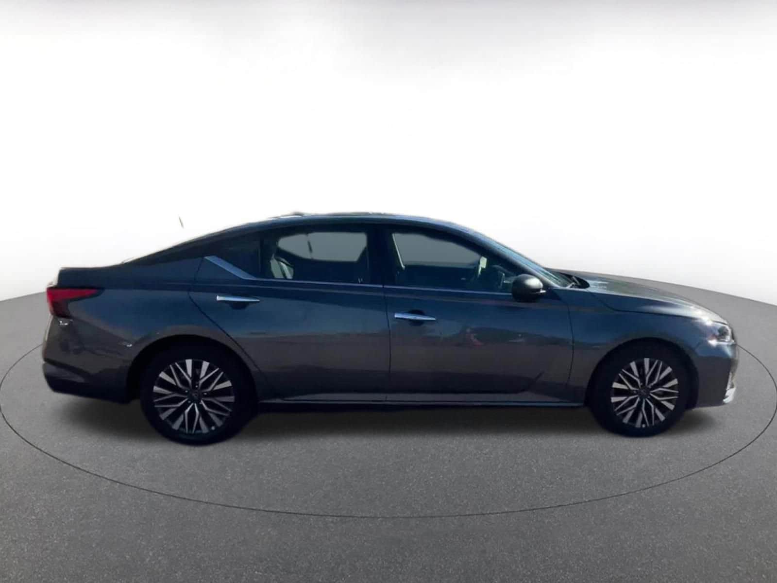 Thumbnail: 2025 Nissan Altima - 16