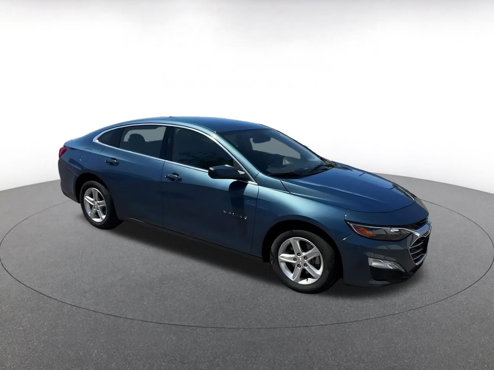 Thumbnail: 2023 Kia Forte - 2