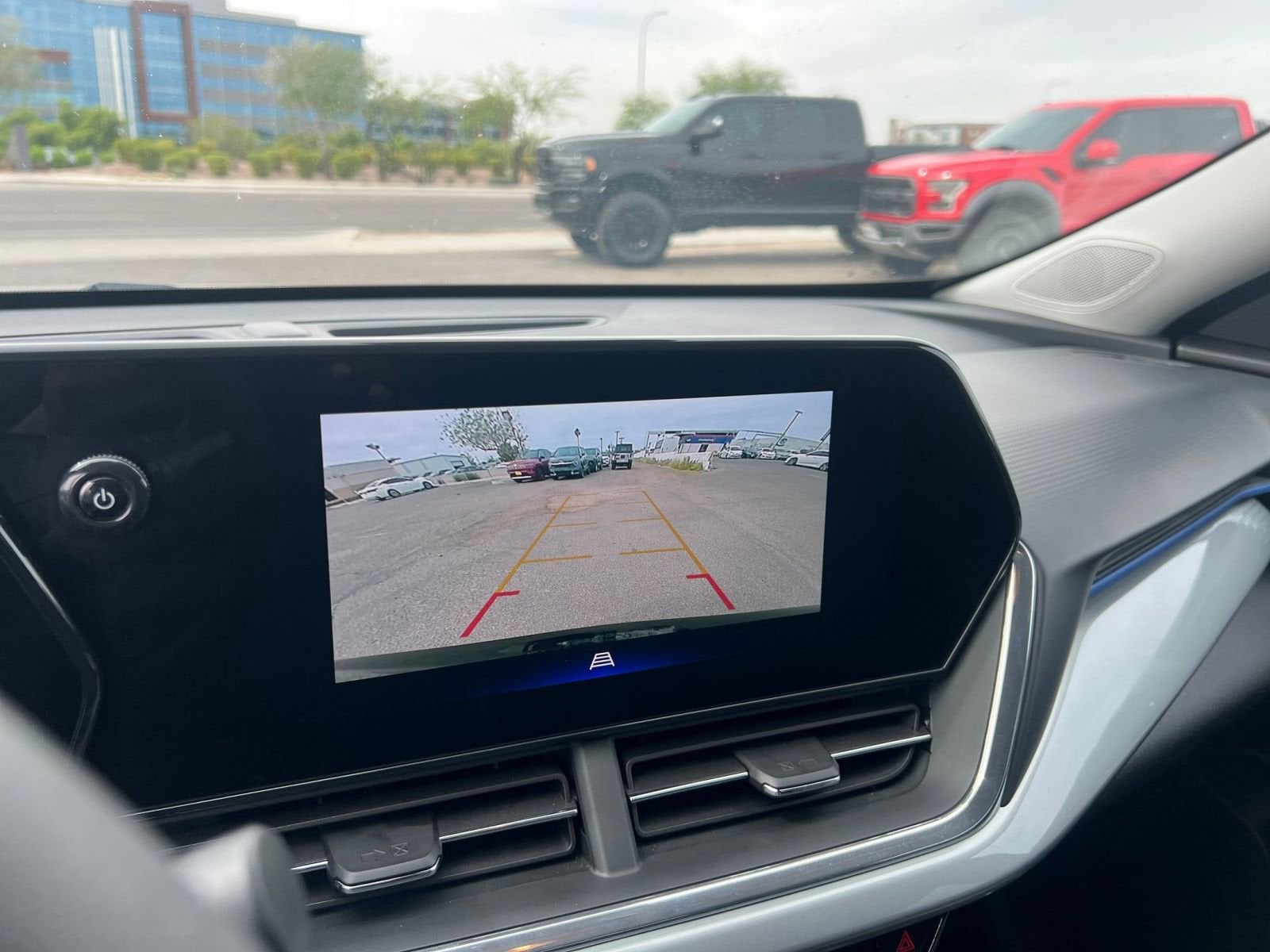 Thumbnail: 2025 Chevrolet Trax - 24