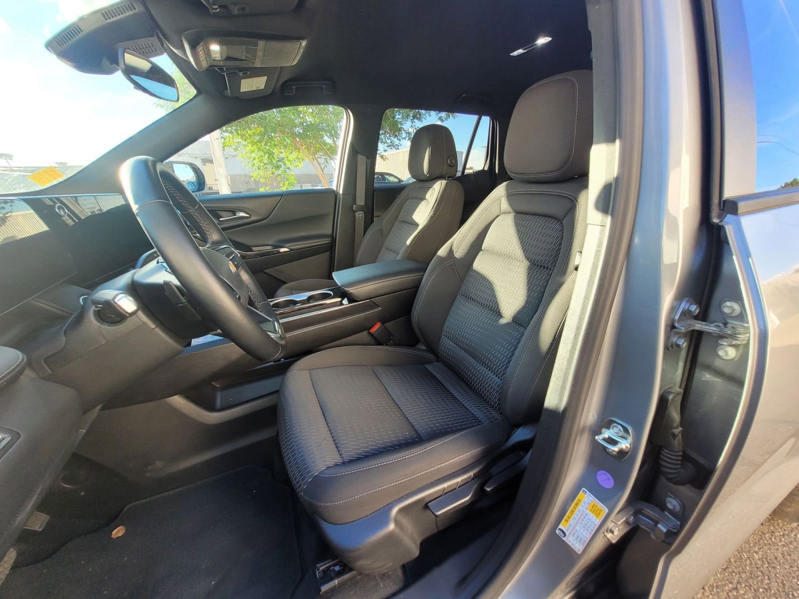 Thumbnail: 2025 Chevrolet Equinox - 13