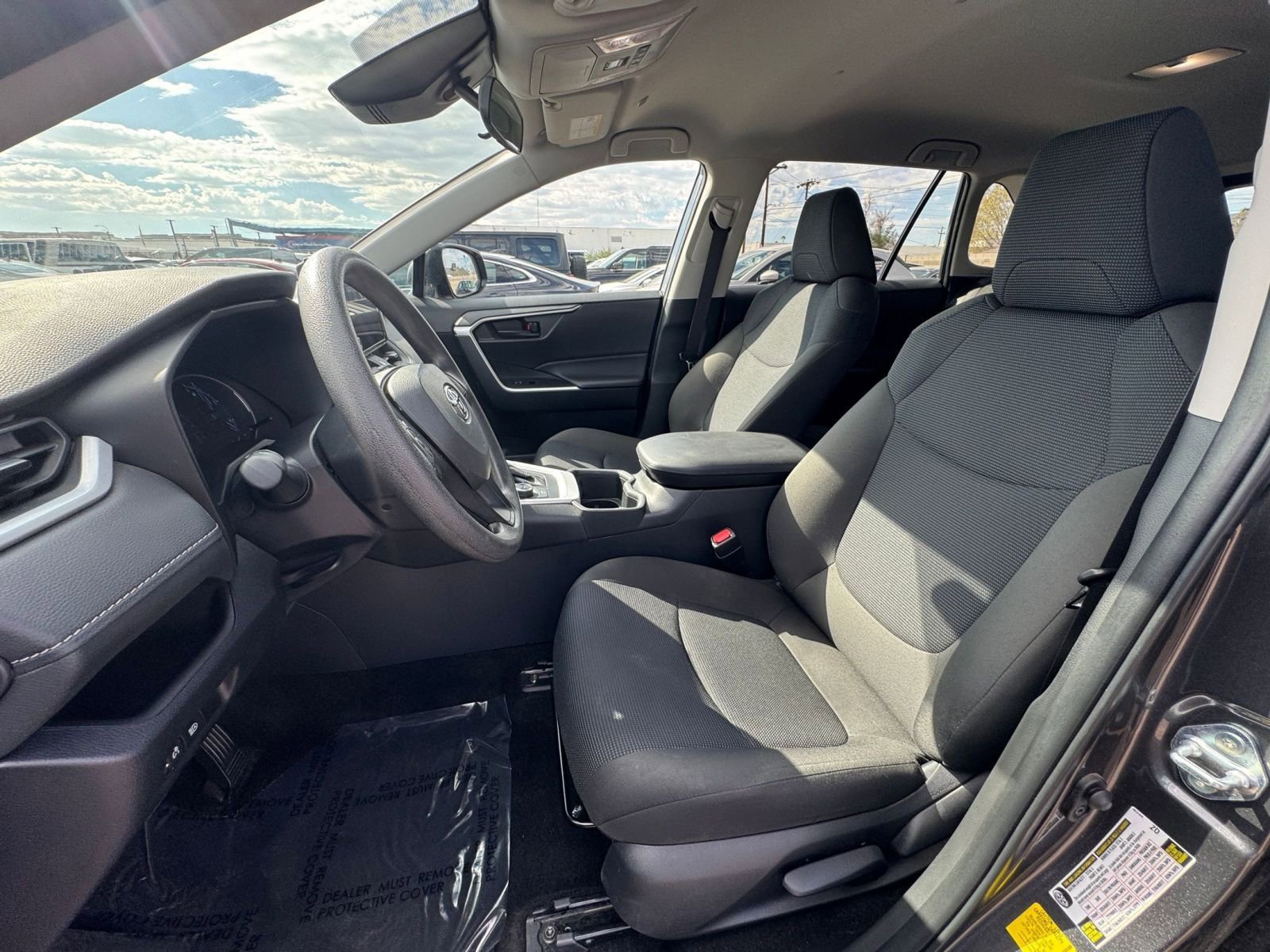 Thumbnail: 2025 Toyota RAV4 - 33