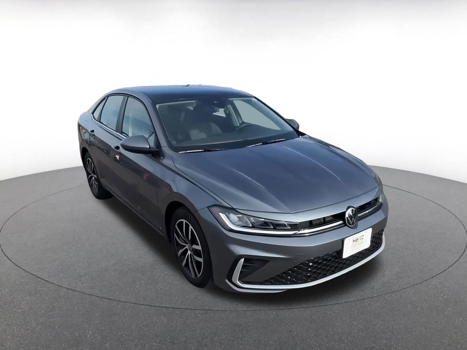 Thumbnail: 2025 Volkswagen Jetta - 3