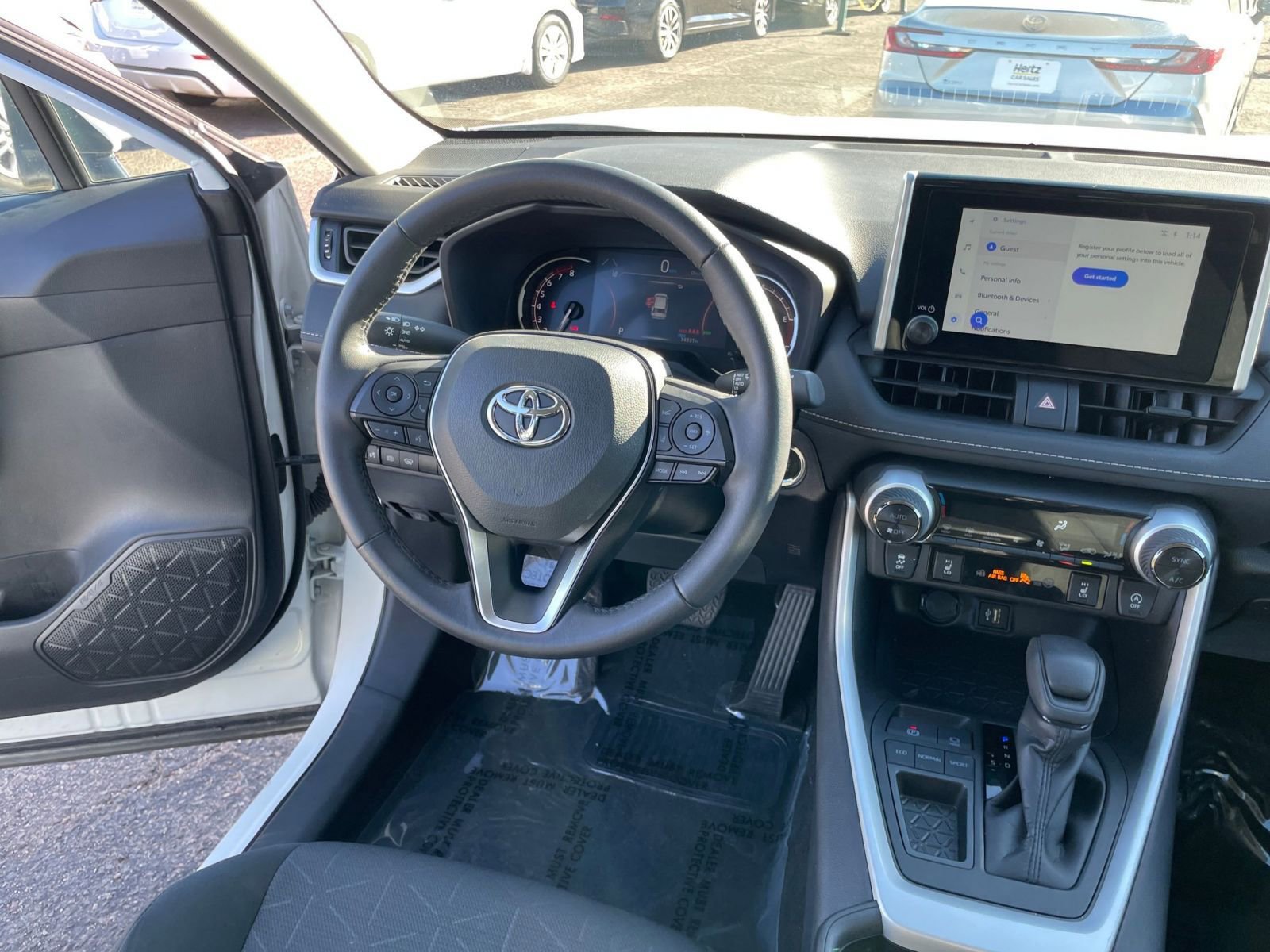 Thumbnail: 2025 Toyota RAV4 - 34