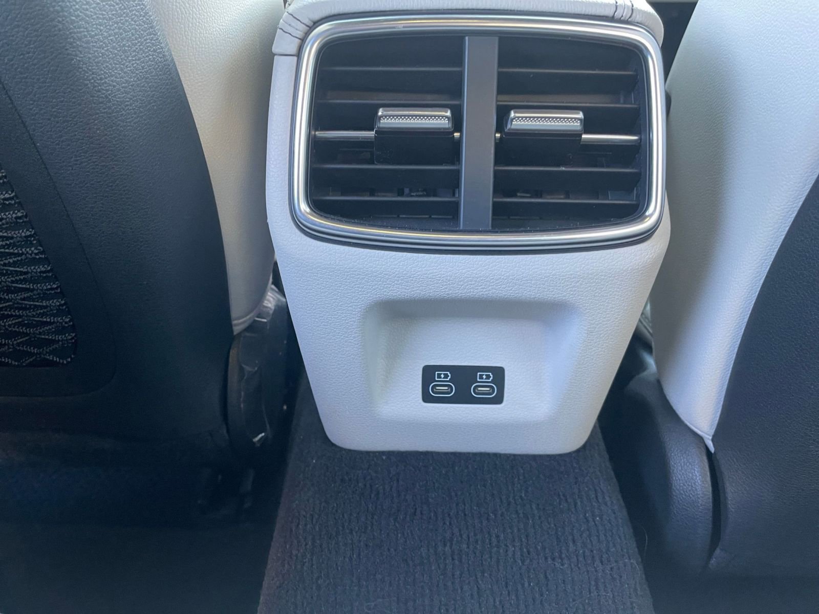 Thumbnail: 2025 Genesis G70 - 24