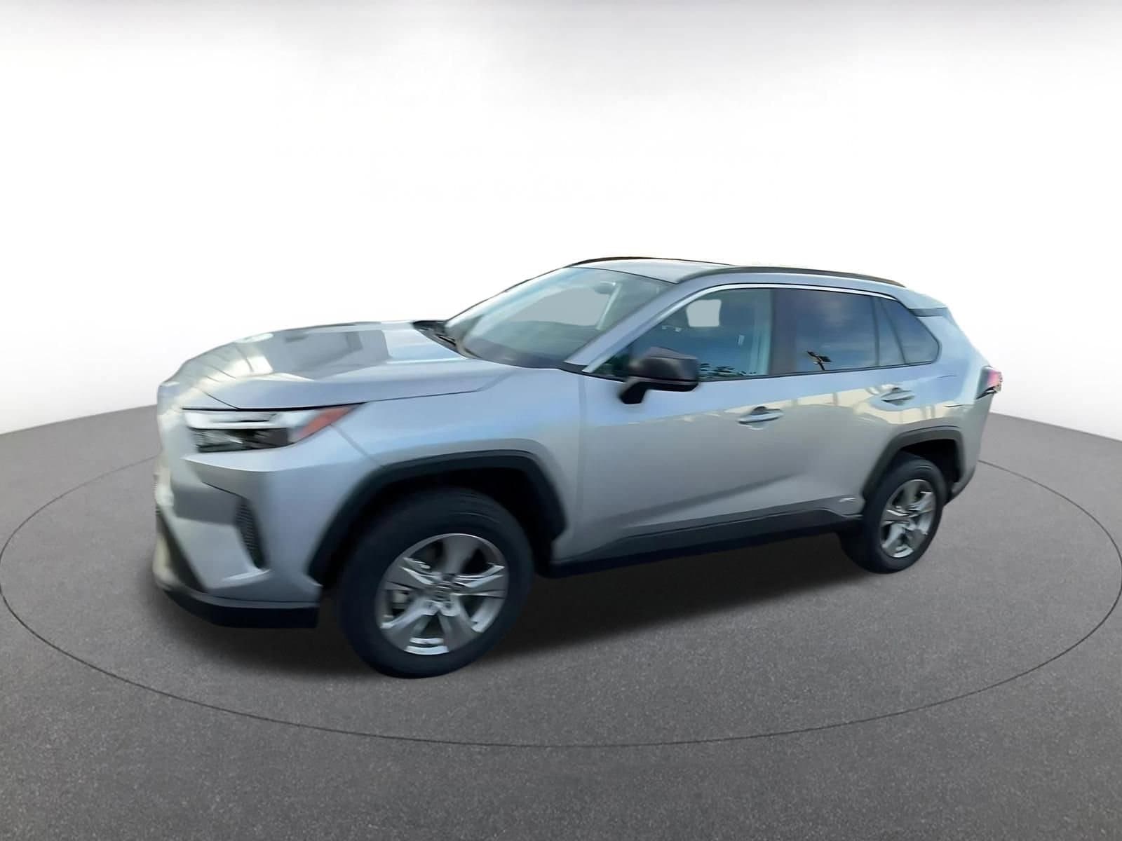 Thumbnail: 2025 Toyota RAV4 - 9