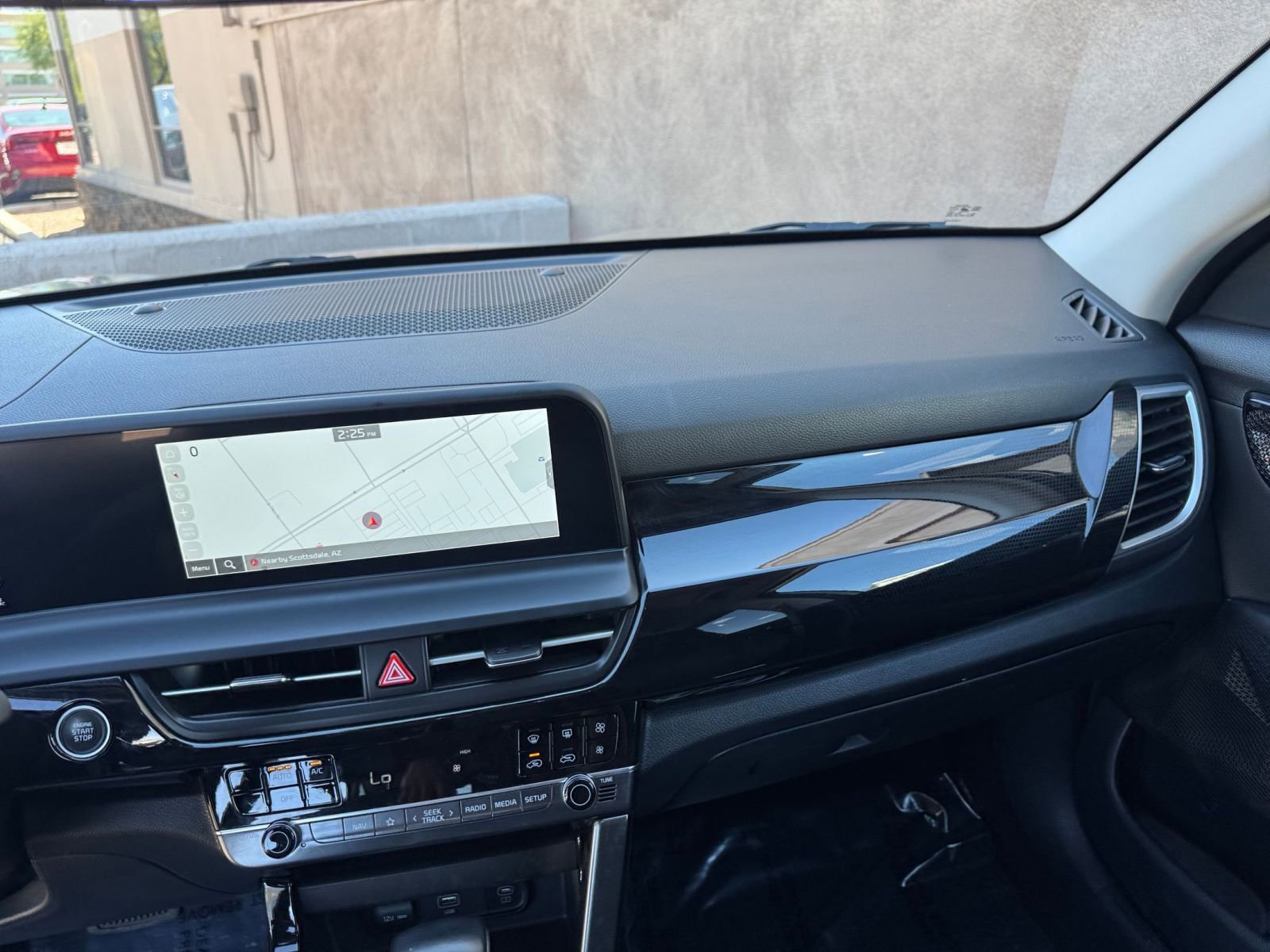 Thumbnail: 2025 Kia Seltos - 33