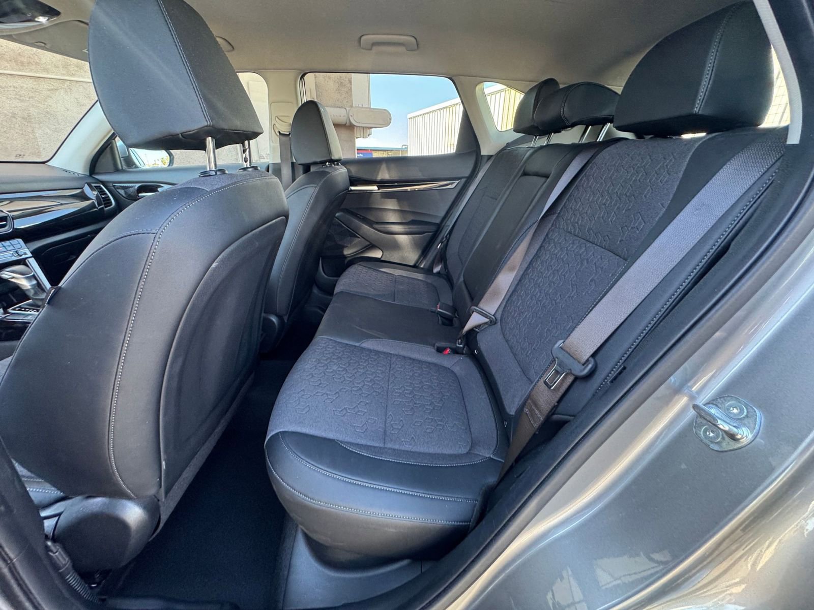 Thumbnail: 2025 Kia Seltos - 23