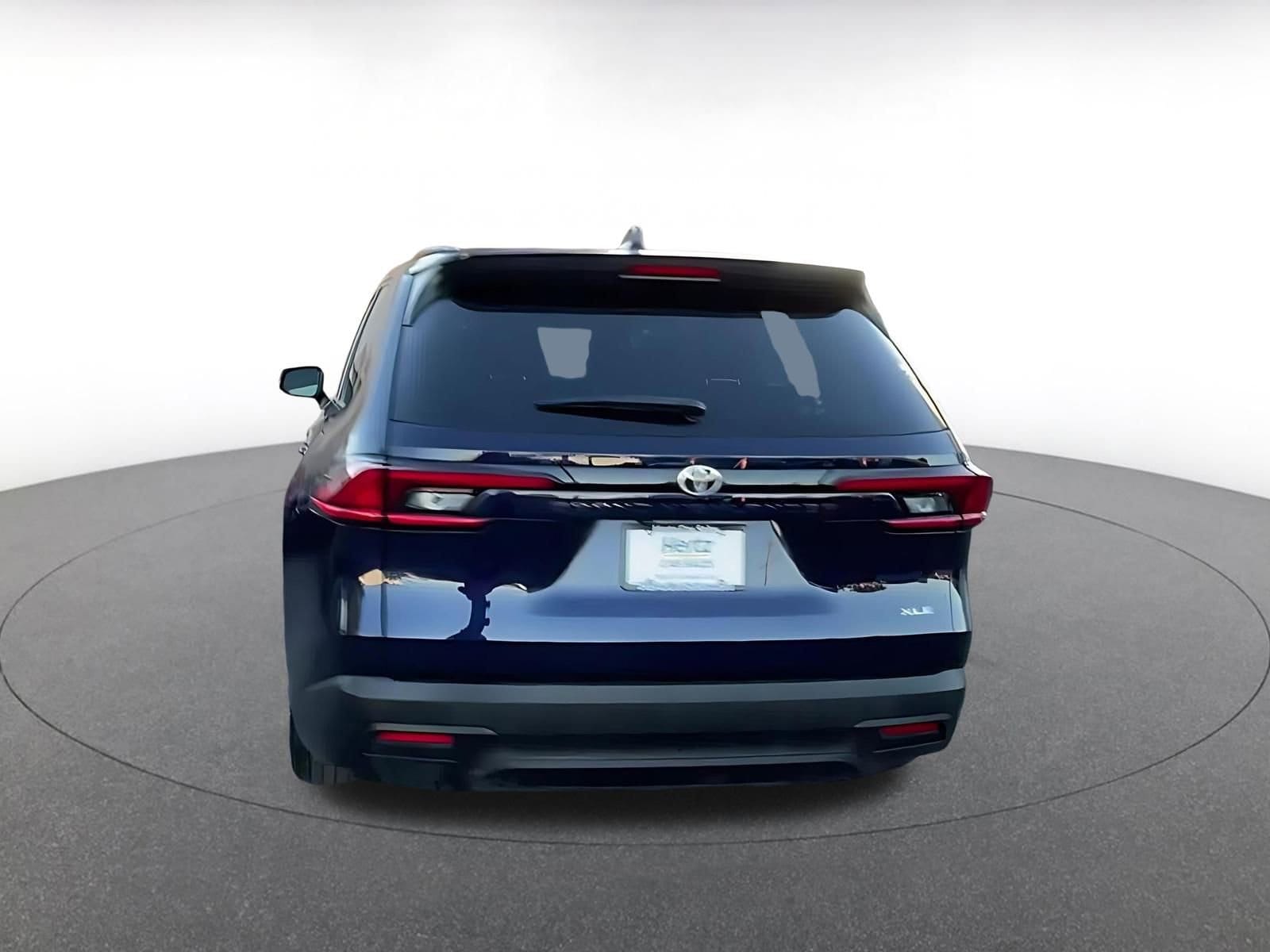 Thumbnail: 2025 Toyota Grand Highlander - 12