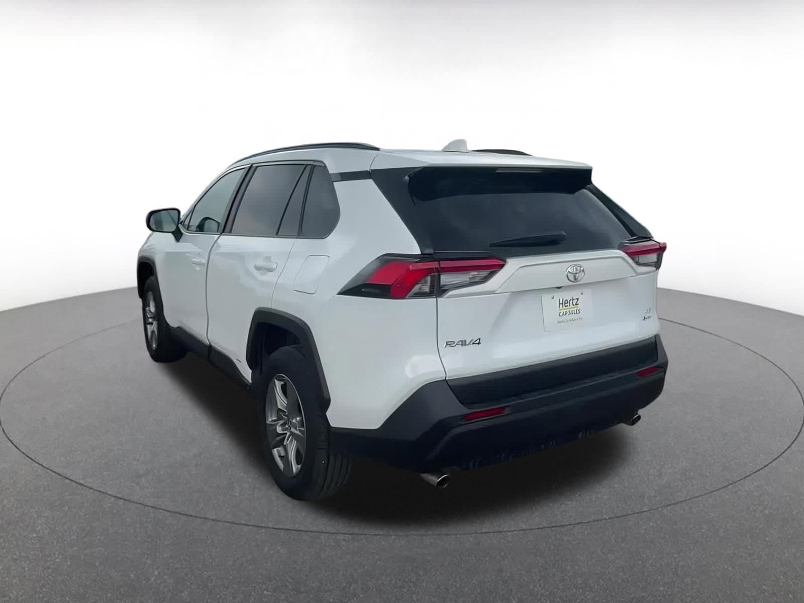 Thumbnail: 2025 Toyota RAV4 - 11