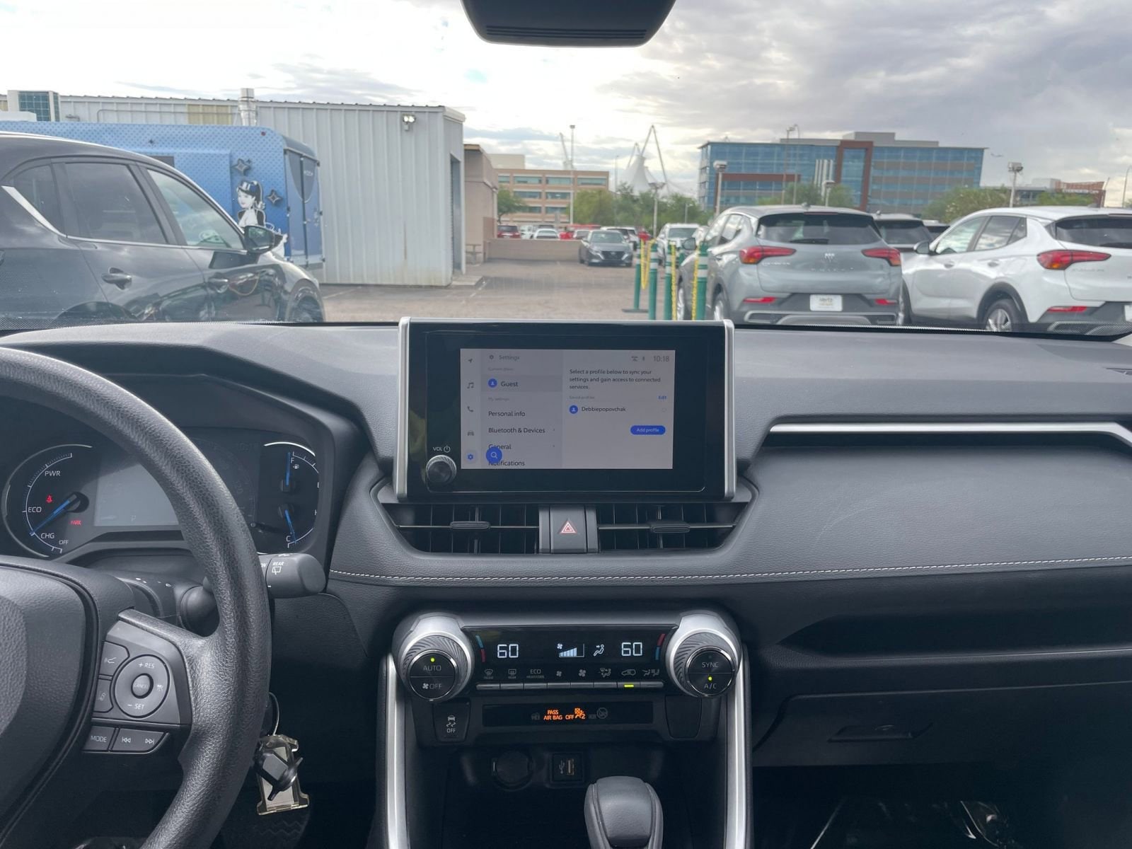 Thumbnail: 2025 Toyota RAV4 - 18