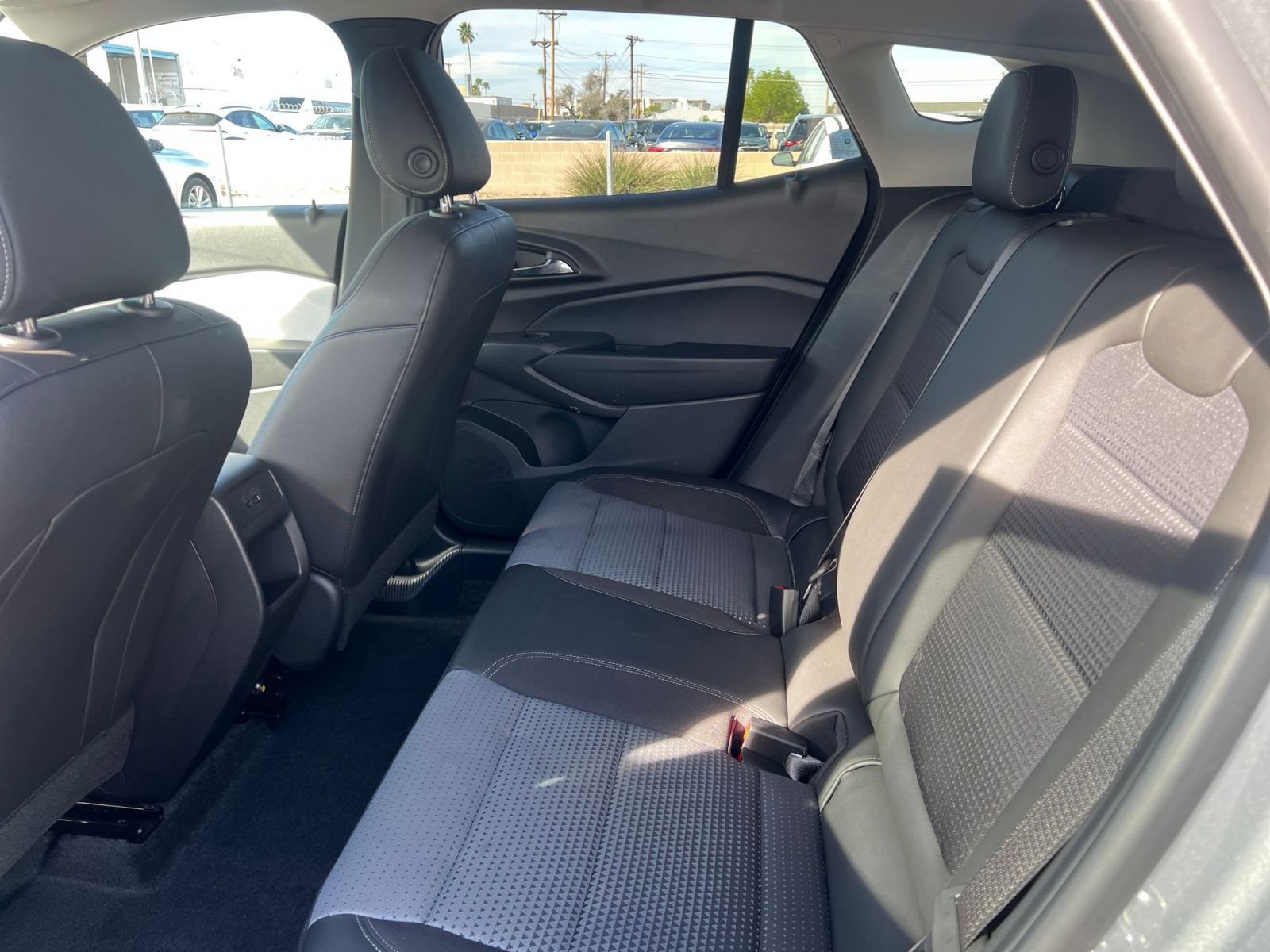 Thumbnail: 2025 Chevrolet Trax - 25