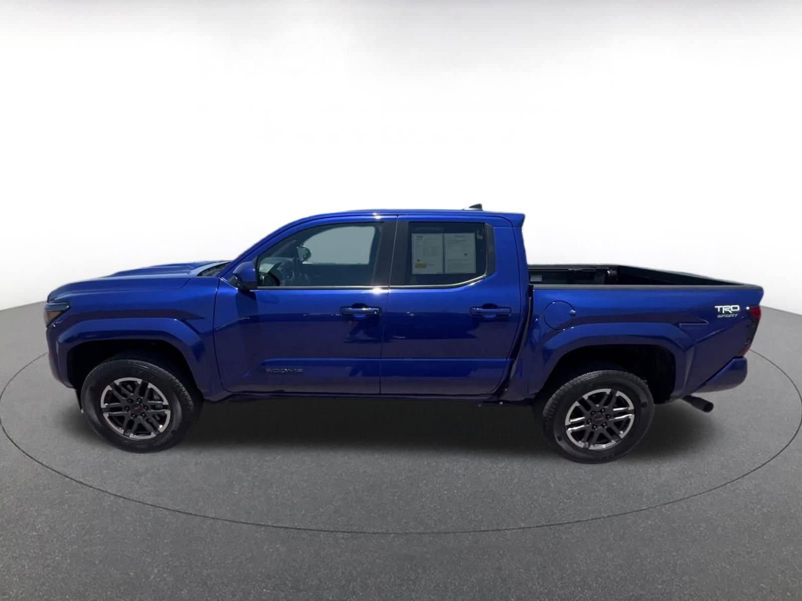 Thumbnail: 2024 Toyota Tacoma - 9
