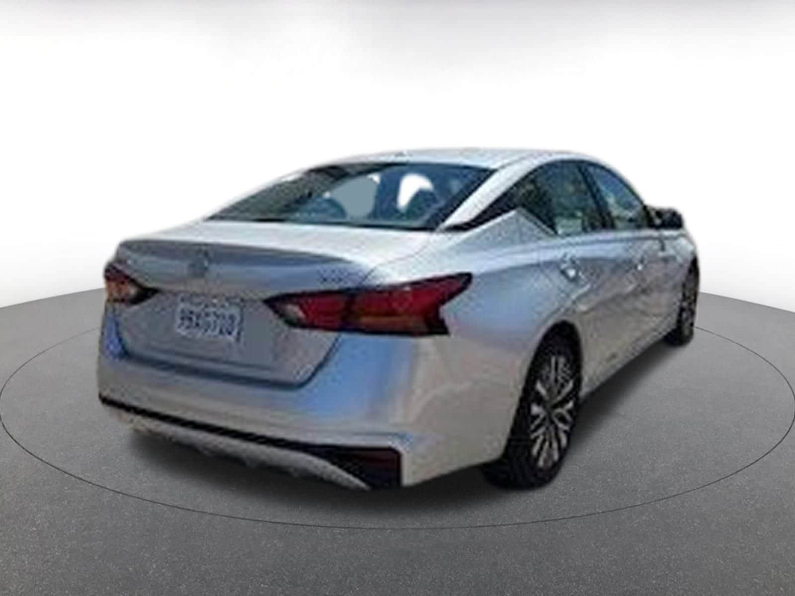 Thumbnail: 2023 Nissan Altima - 7