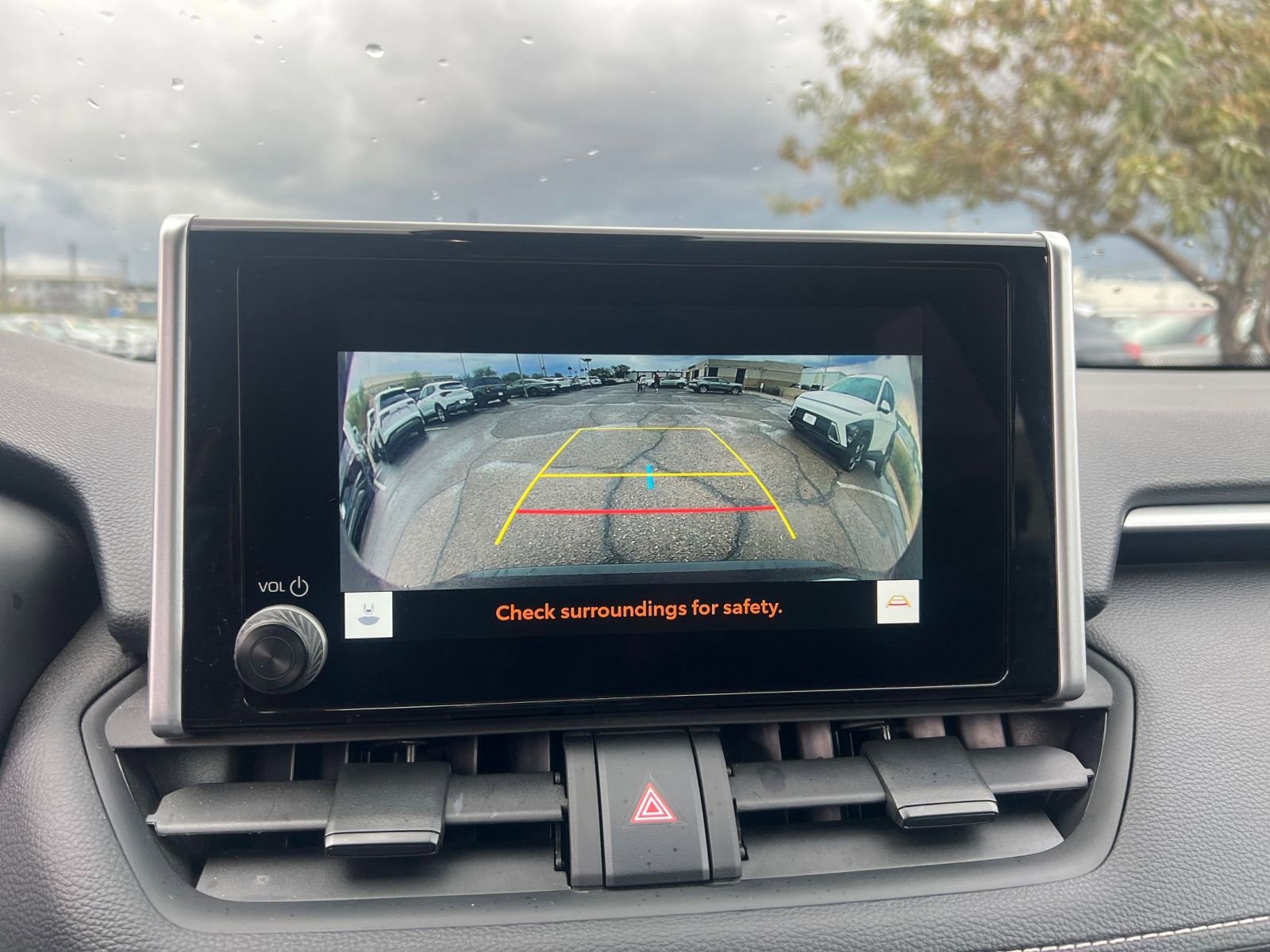 Thumbnail: 2025 Toyota RAV4 - 17