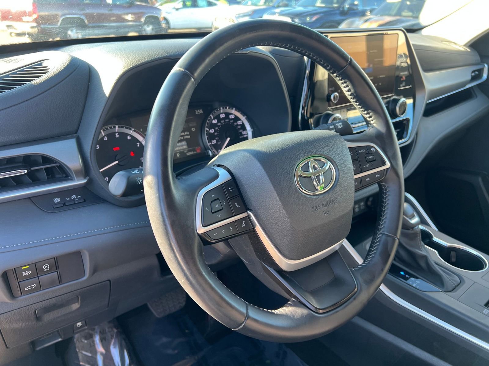 Thumbnail: 2025 Toyota Highlander - 30