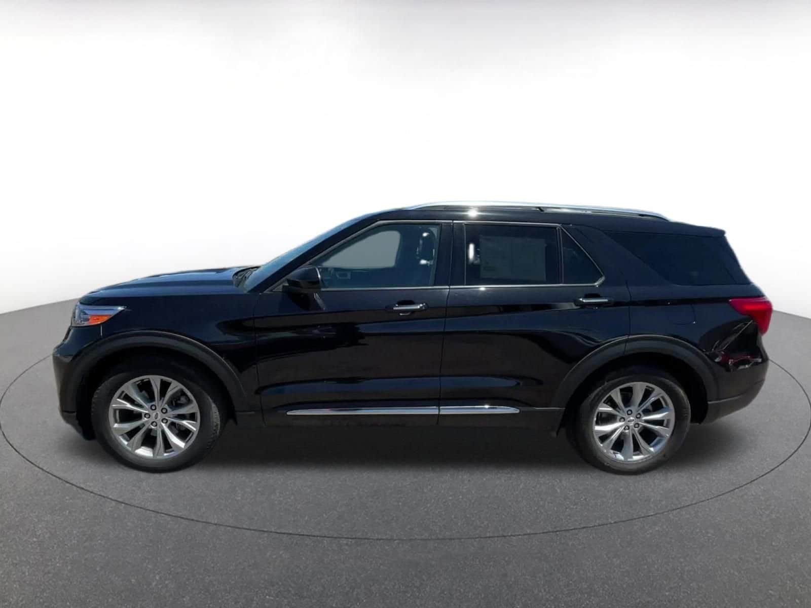Thumbnail: 2024 Ford Explorer - 8