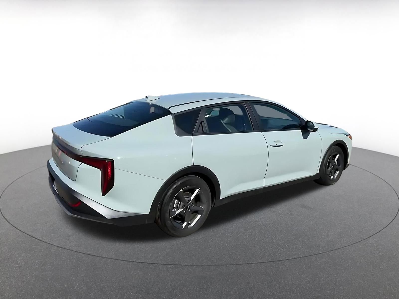 Thumbnail: 2025 Kia K4 - 14