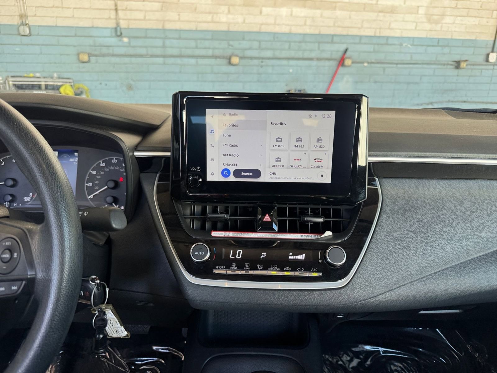 Thumbnail: 2025 Toyota Corolla - 18