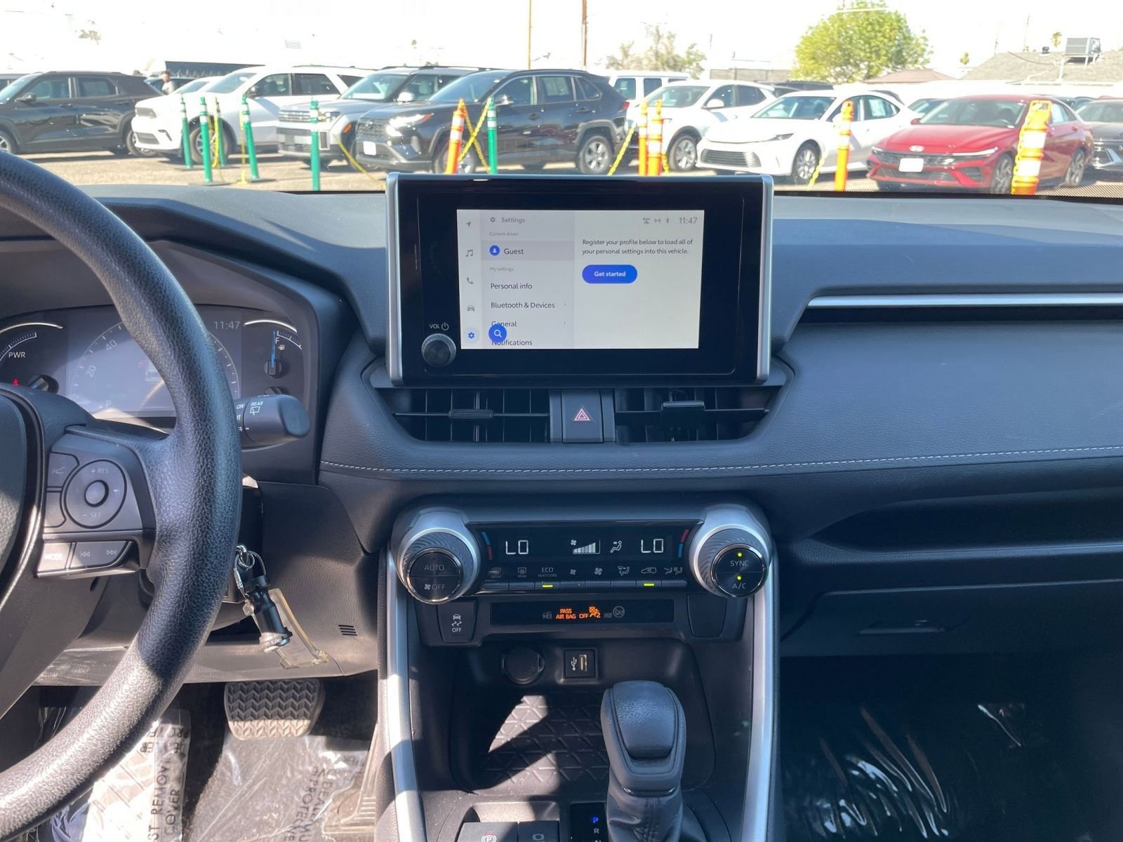 Thumbnail: 2025 Toyota RAV4 - 18