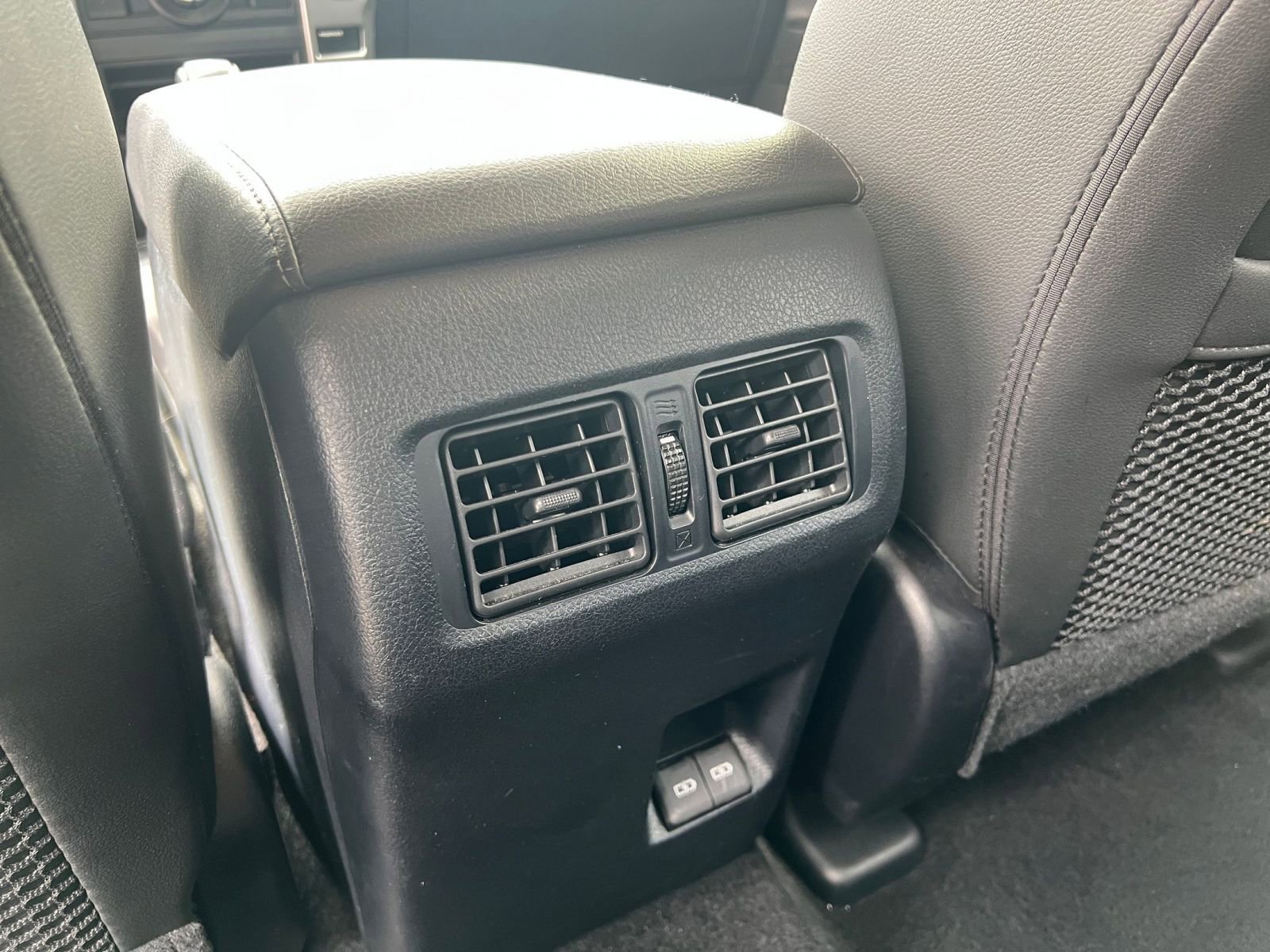 Thumbnail: 2024 Toyota 4Runner - 24