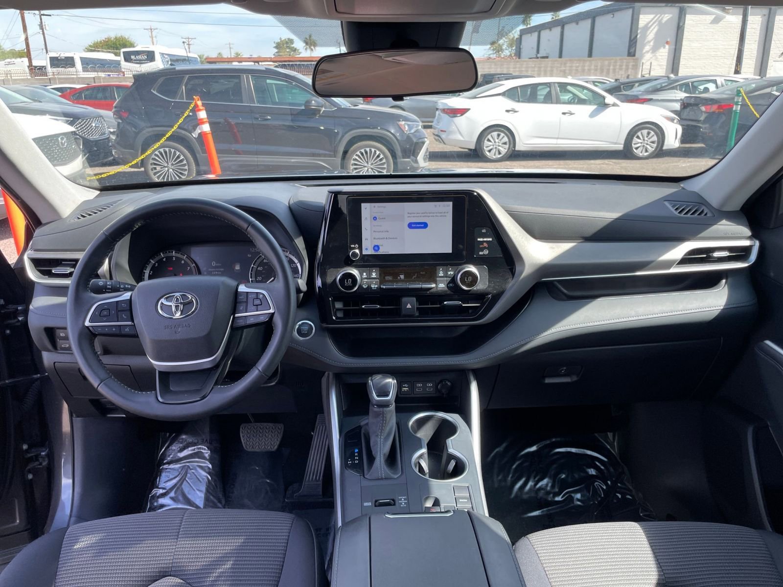 Thumbnail: 2025 Toyota Highlander - 35