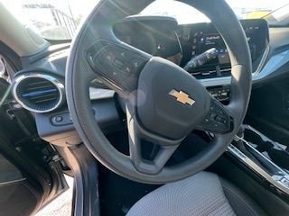 Thumbnail: 2025 Chevrolet Trax - 15