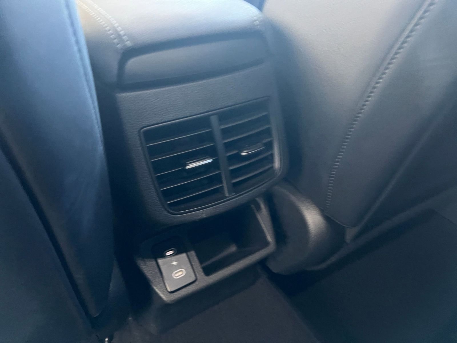 Thumbnail: 2025 Kia Seltos - 24