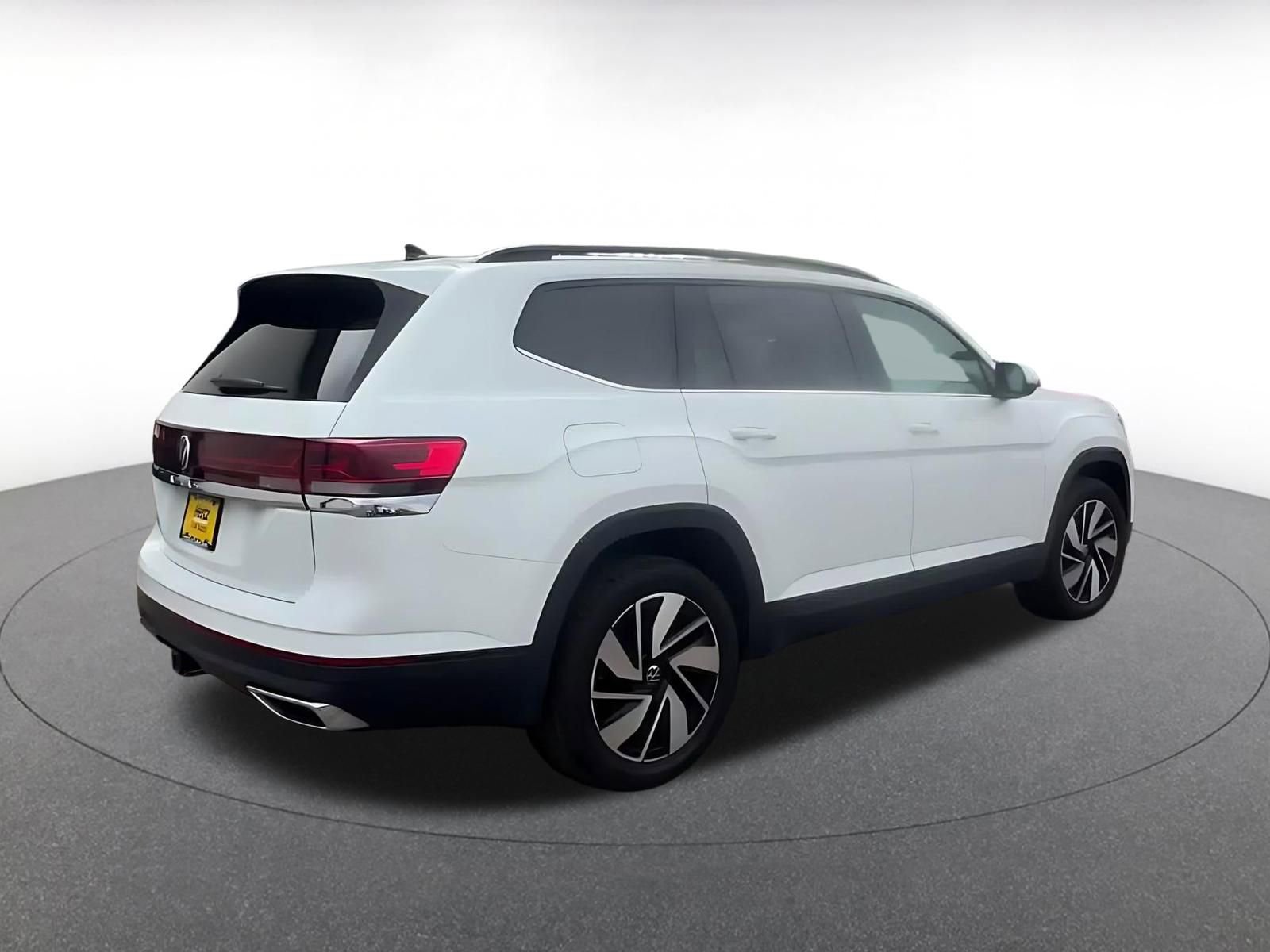 Thumbnail: 2024 Volkswagen Atlas - 14