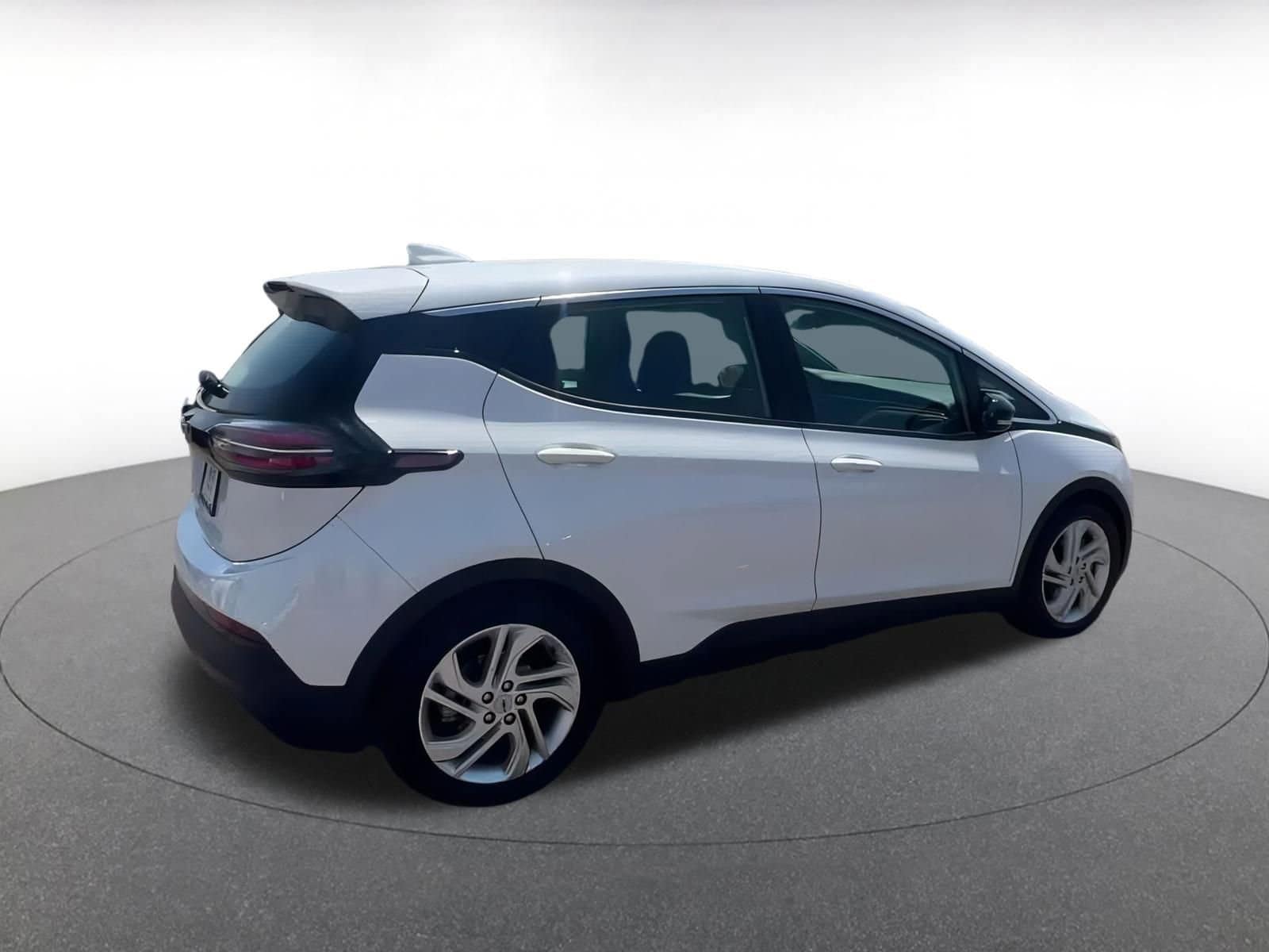 Thumbnail: 2023 Chevrolet Bolt EV - 15