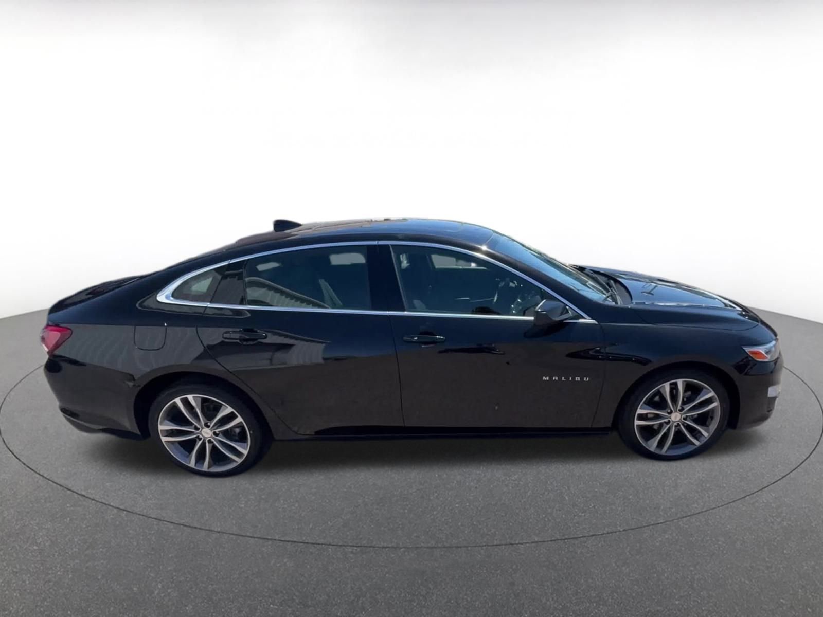 Thumbnail: 2024 Chevrolet Malibu - 16