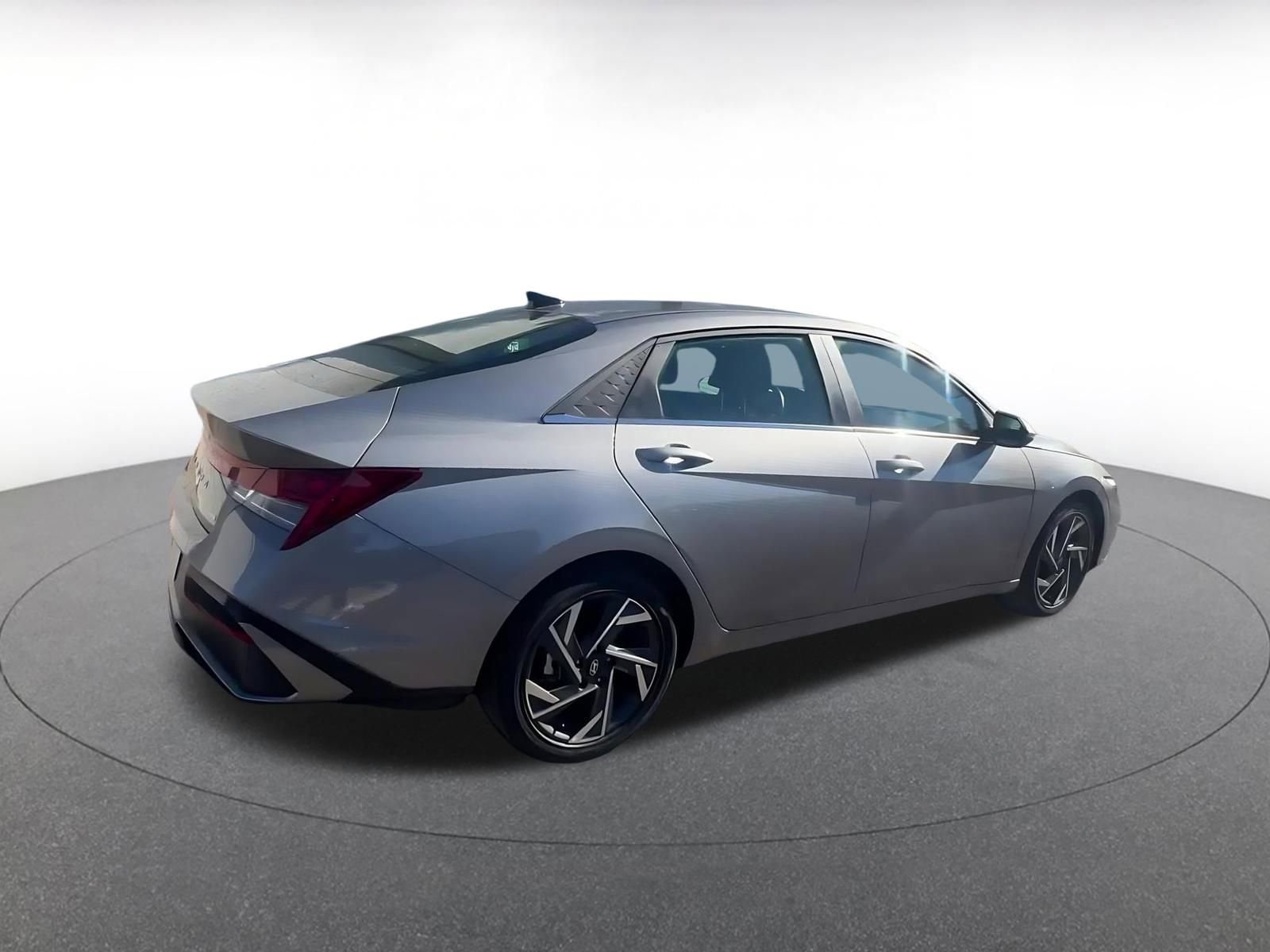 Thumbnail: 2025 Hyundai Elantra - 15