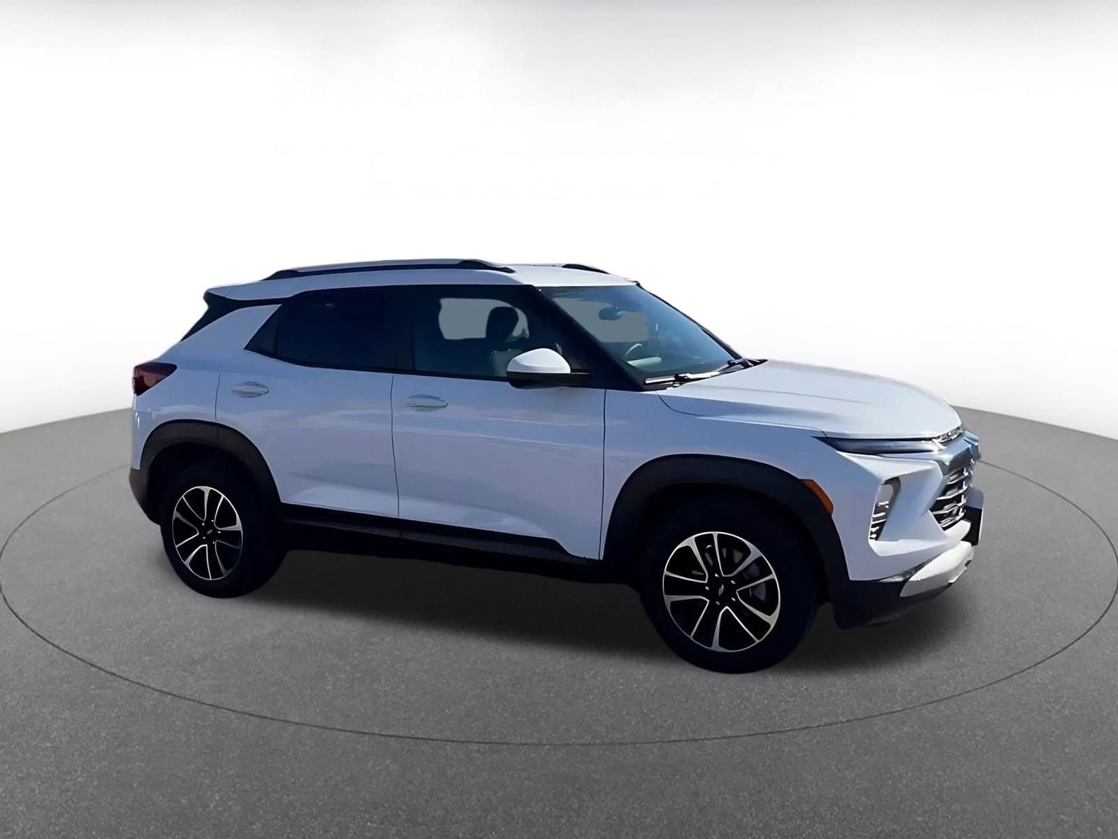 Thumbnail: 2025 Chevrolet TrailBlazer - 2