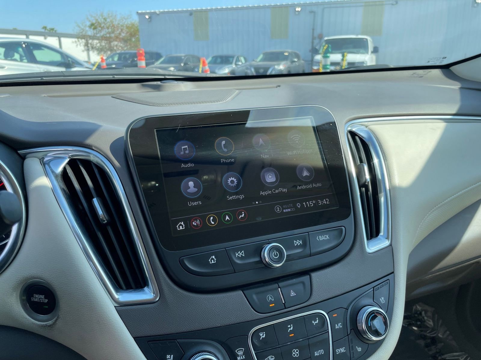 Thumbnail: 2024 Chevrolet Malibu - 21