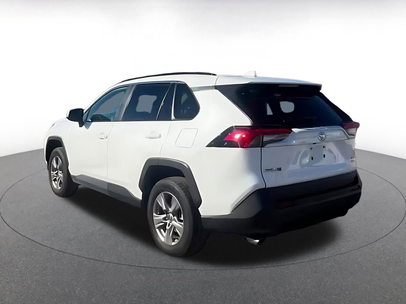 Thumbnail: 2025 Toyota RAV4 - 10