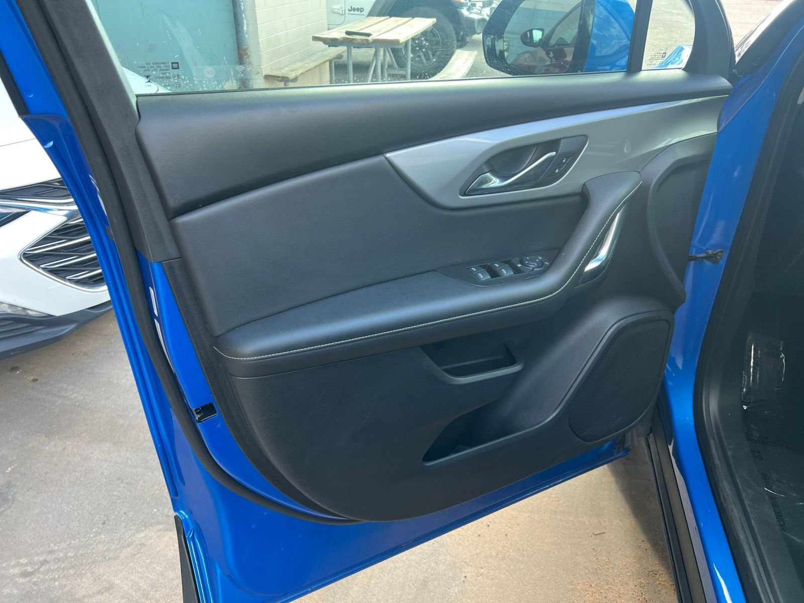 Thumbnail: 2025 Chevrolet Blazer - 18