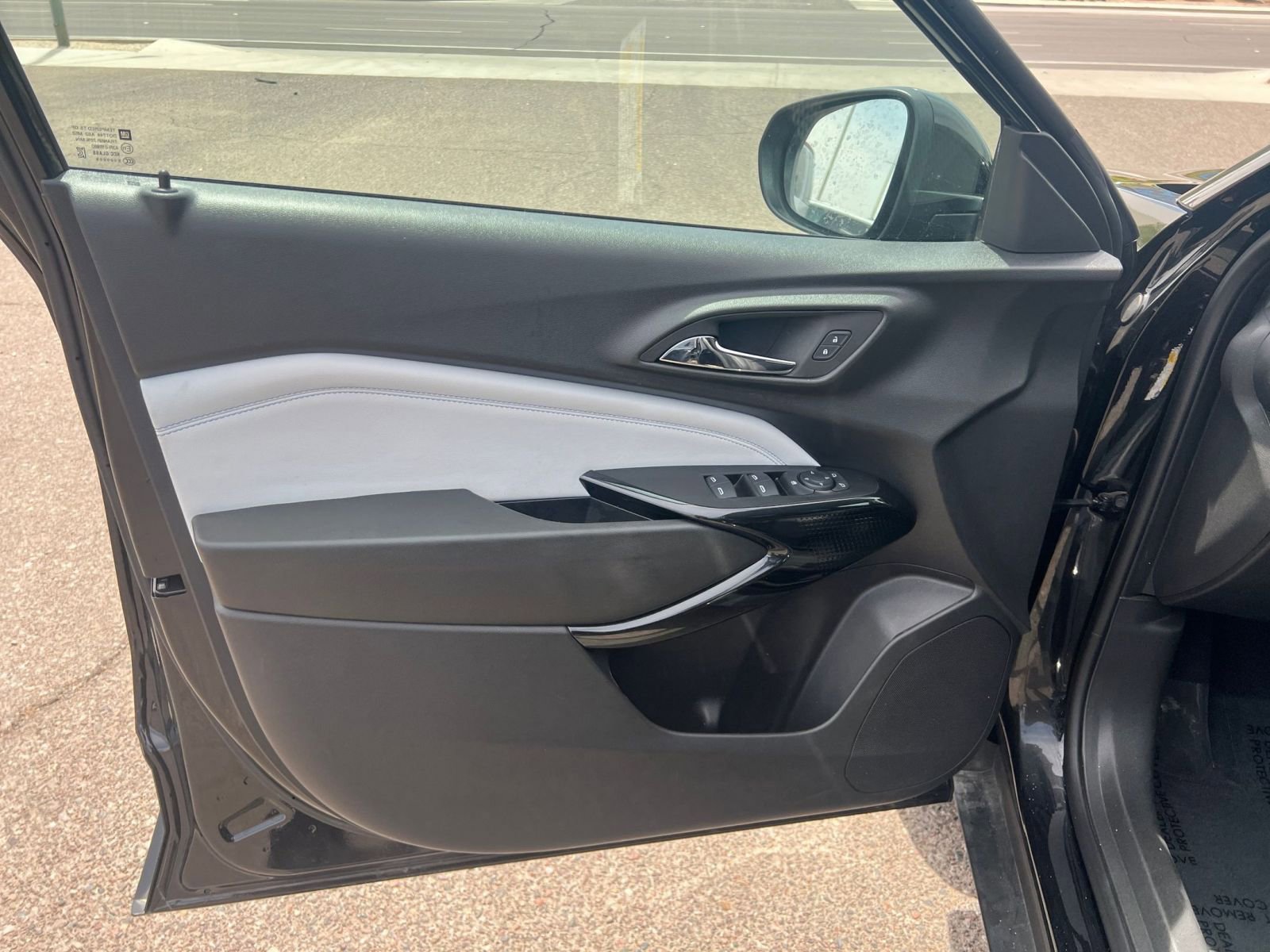 Thumbnail: 2025 Chevrolet Trax - 18