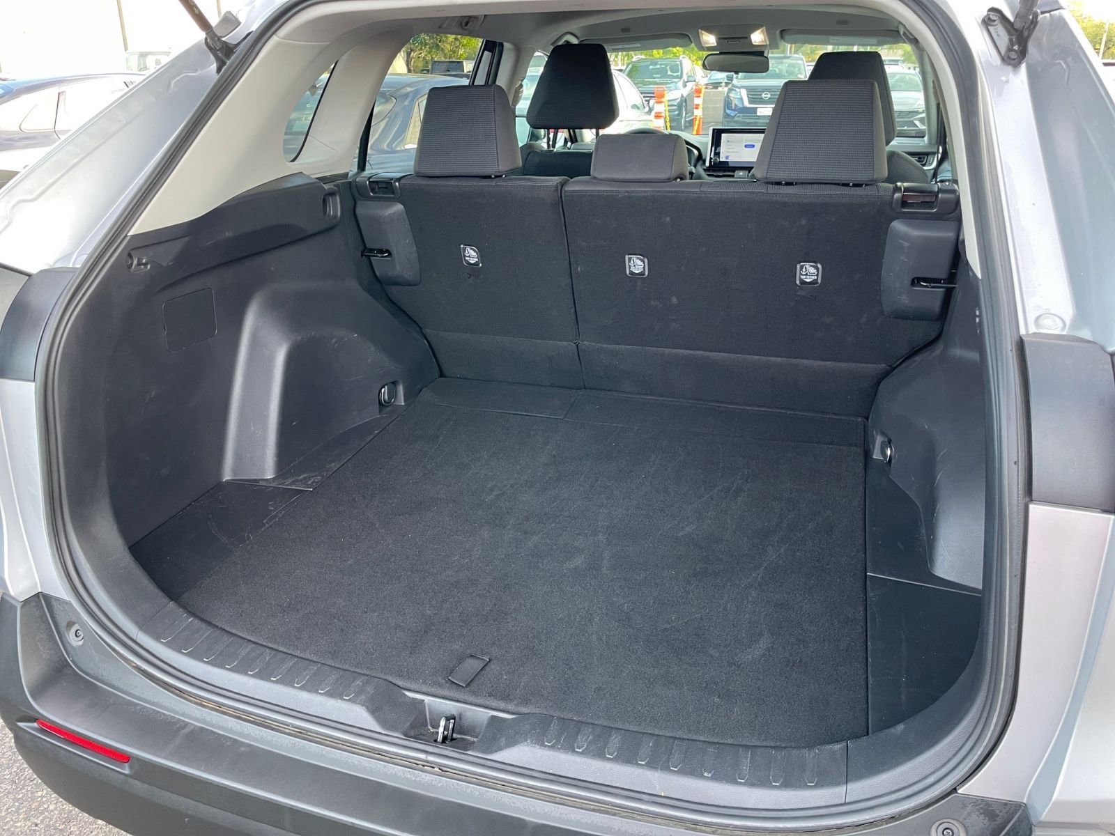 Thumbnail: 2025 Toyota RAV4 - 30