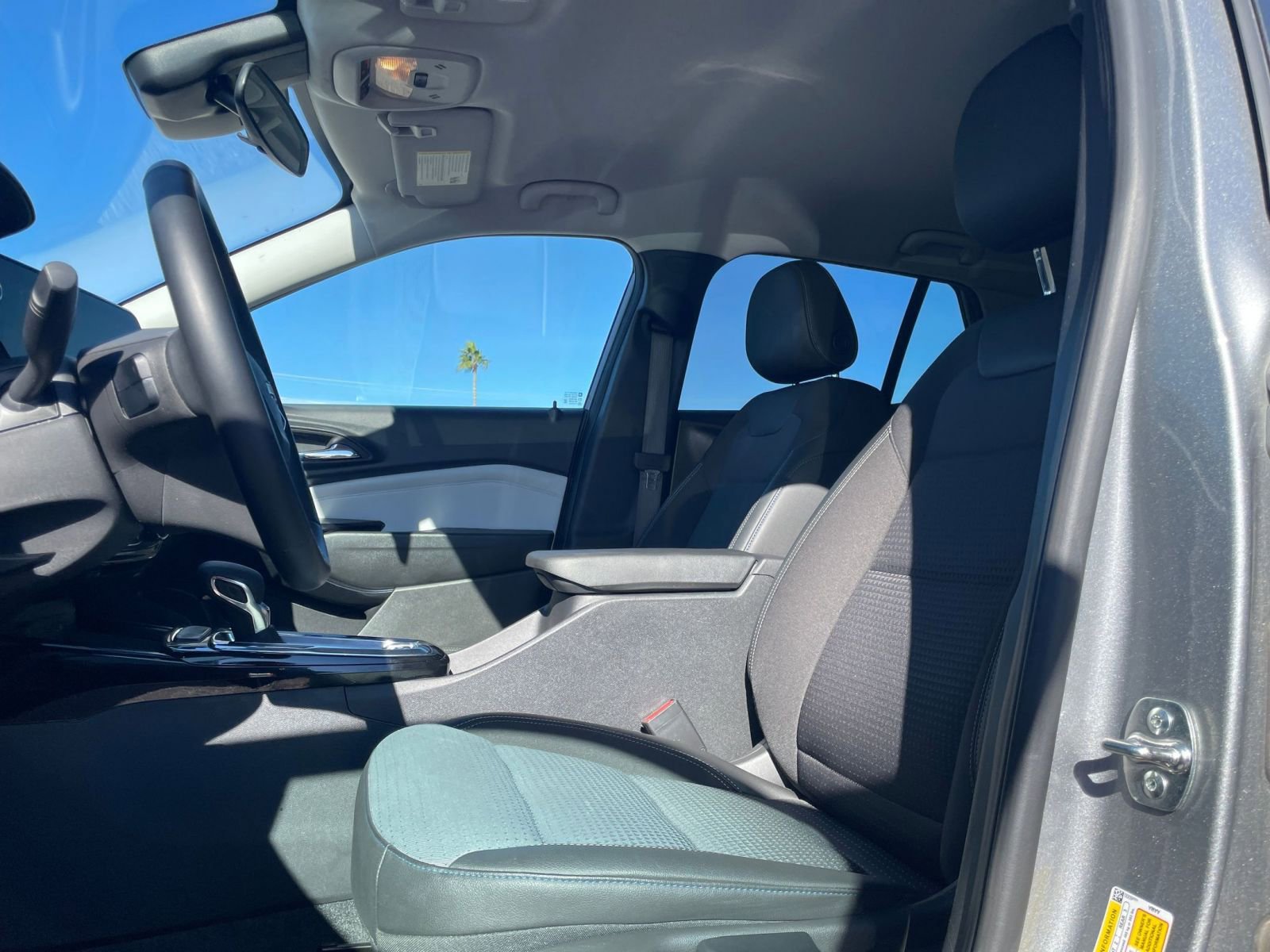 Thumbnail: 2025 Chevrolet Trax - 25