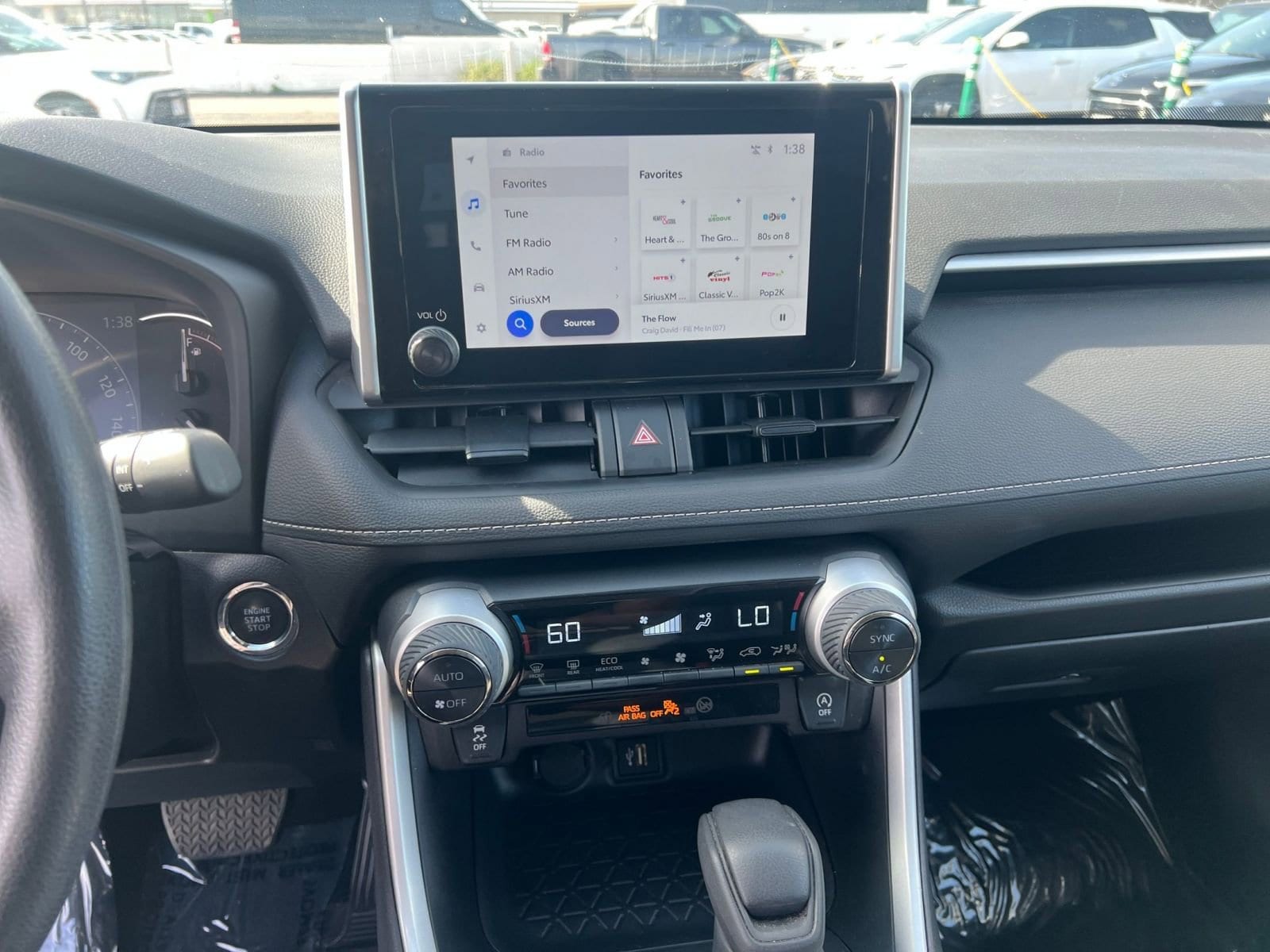 Thumbnail: 2025 Toyota RAV4 - 21