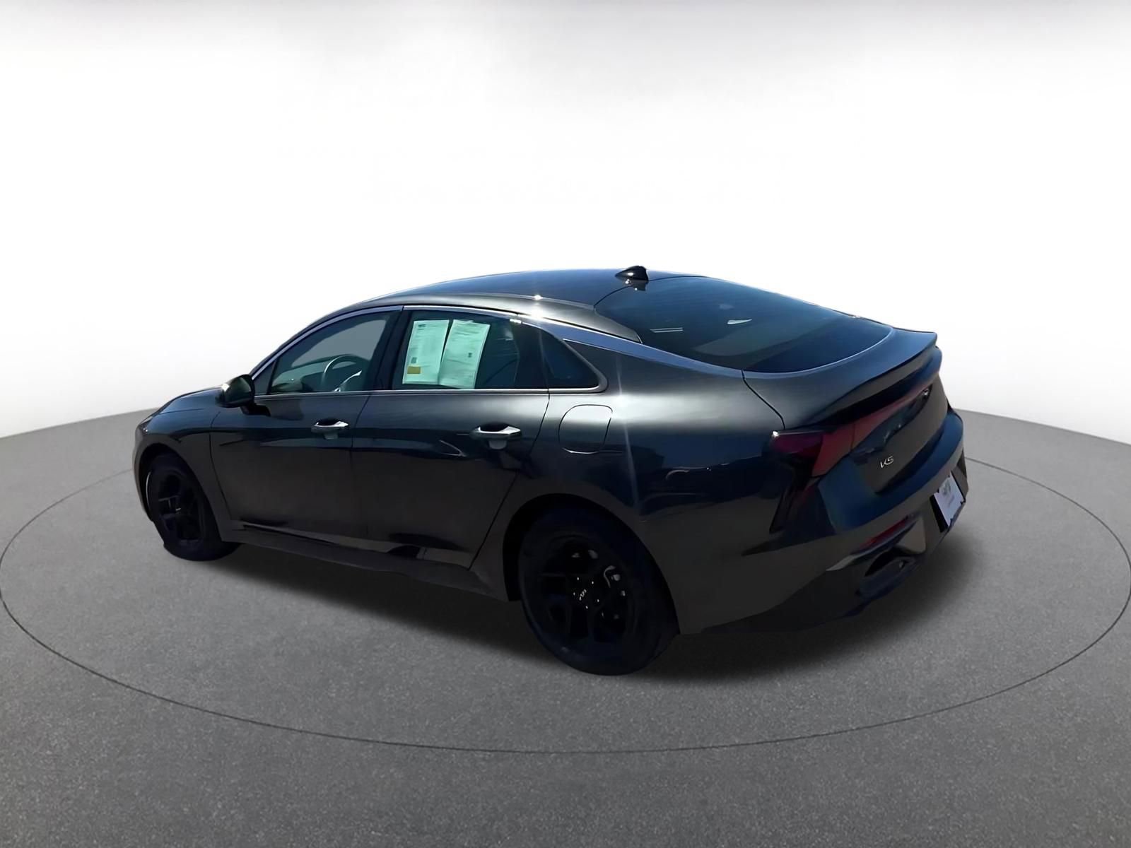 Thumbnail: 2025 Kia K5 - 10