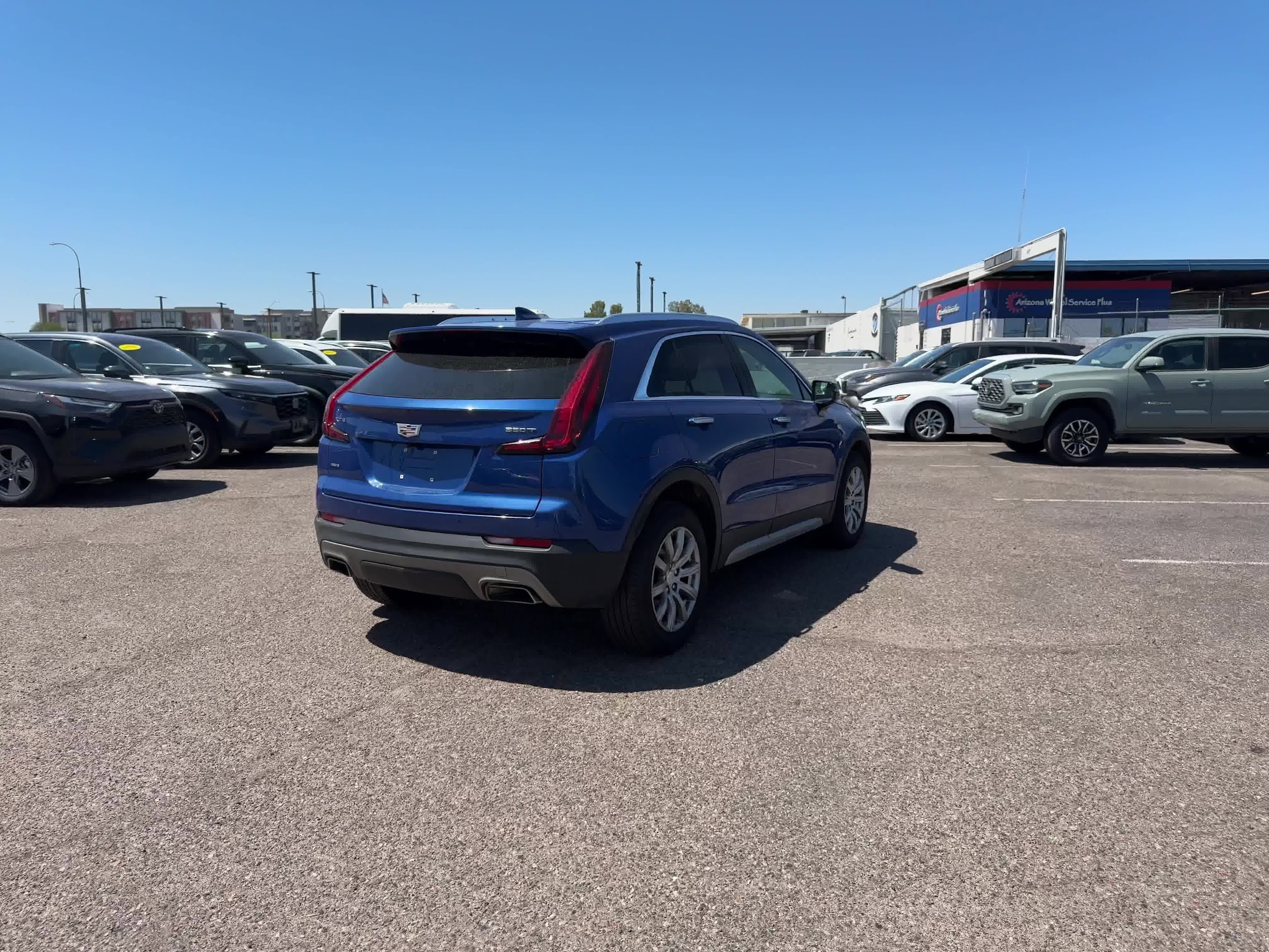 2023 Cadillac XT4 Premium Luxury 2