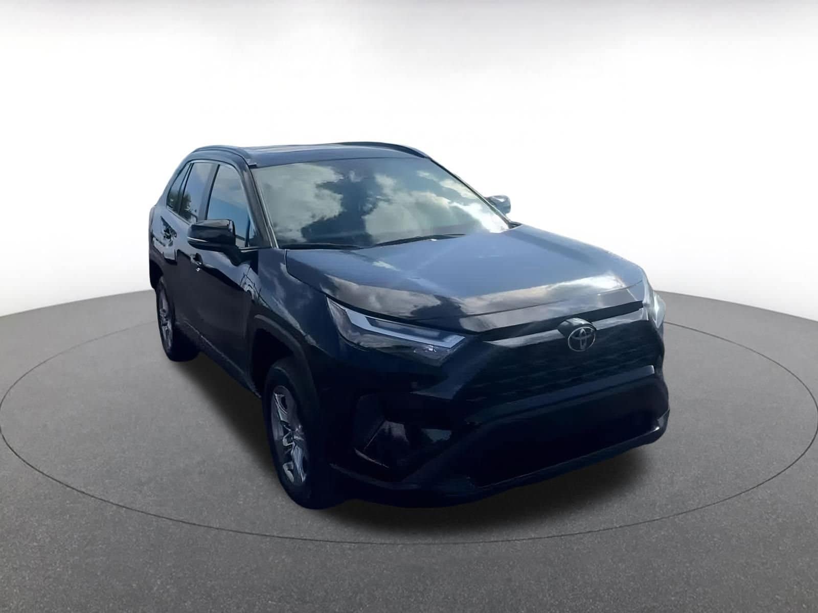 Thumbnail: 2025 Toyota RAV4 - 3