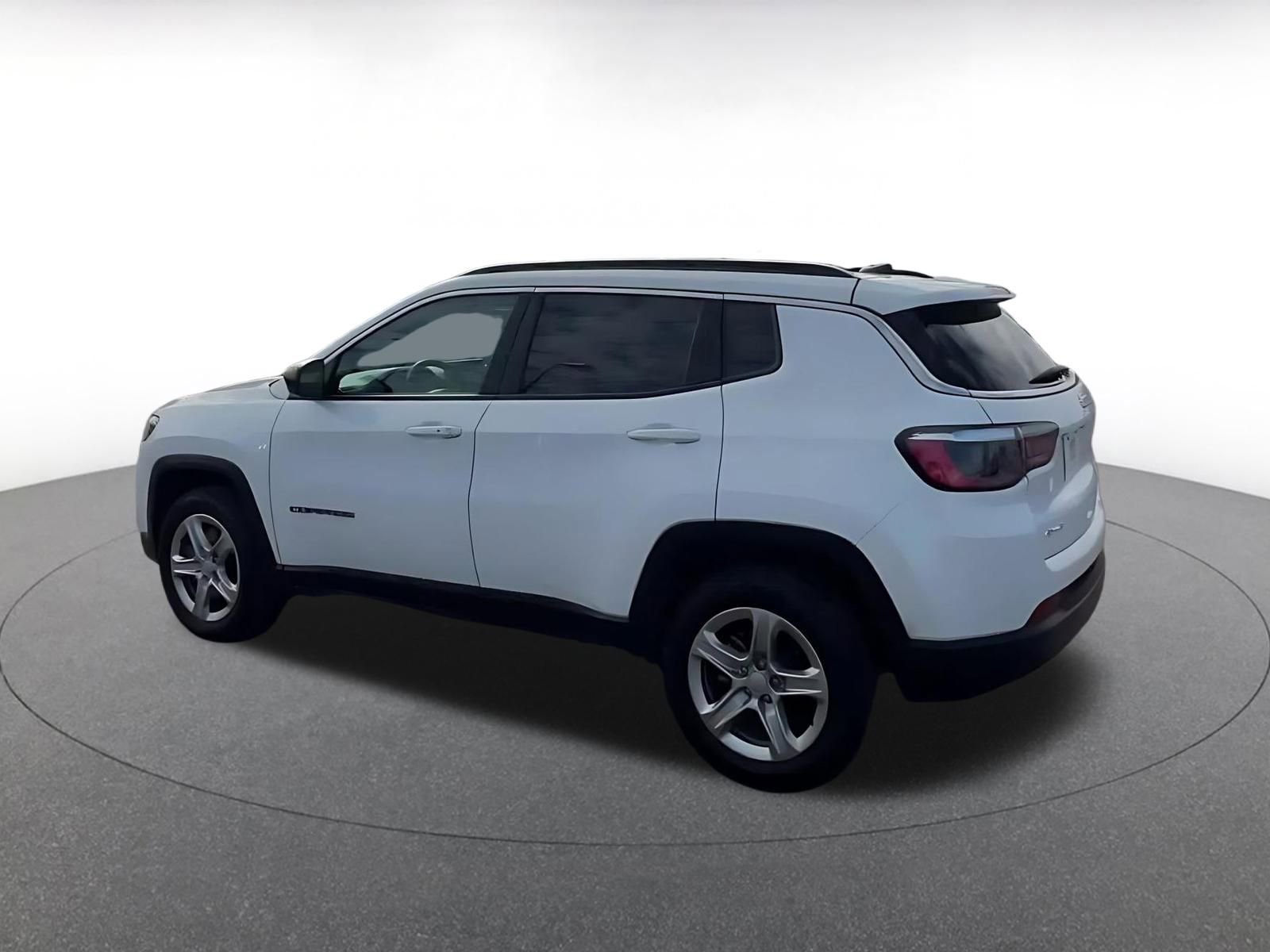 Thumbnail: 2023 Jeep Compass - 10