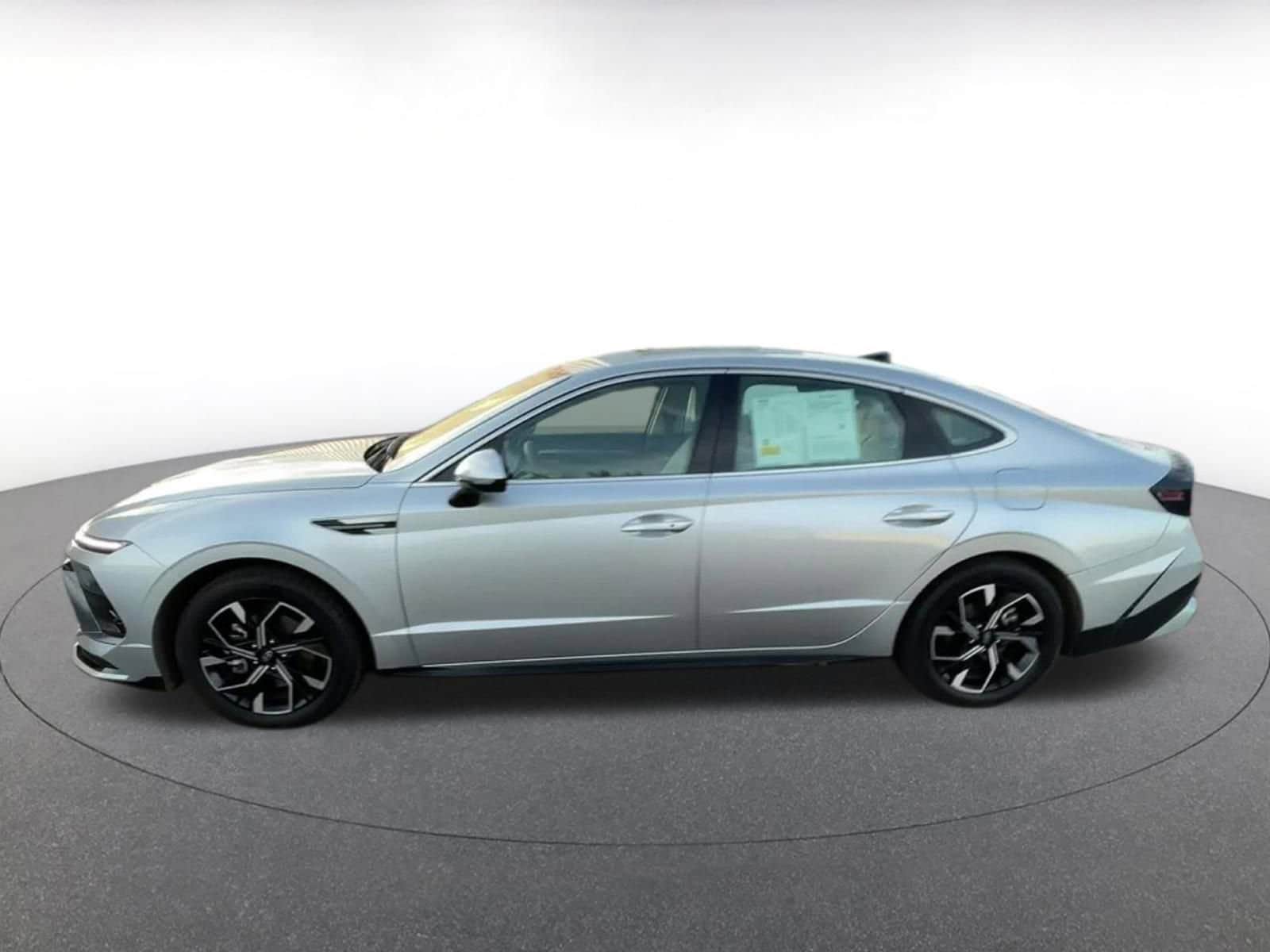 Thumbnail: 2025 Hyundai Sonata - 10