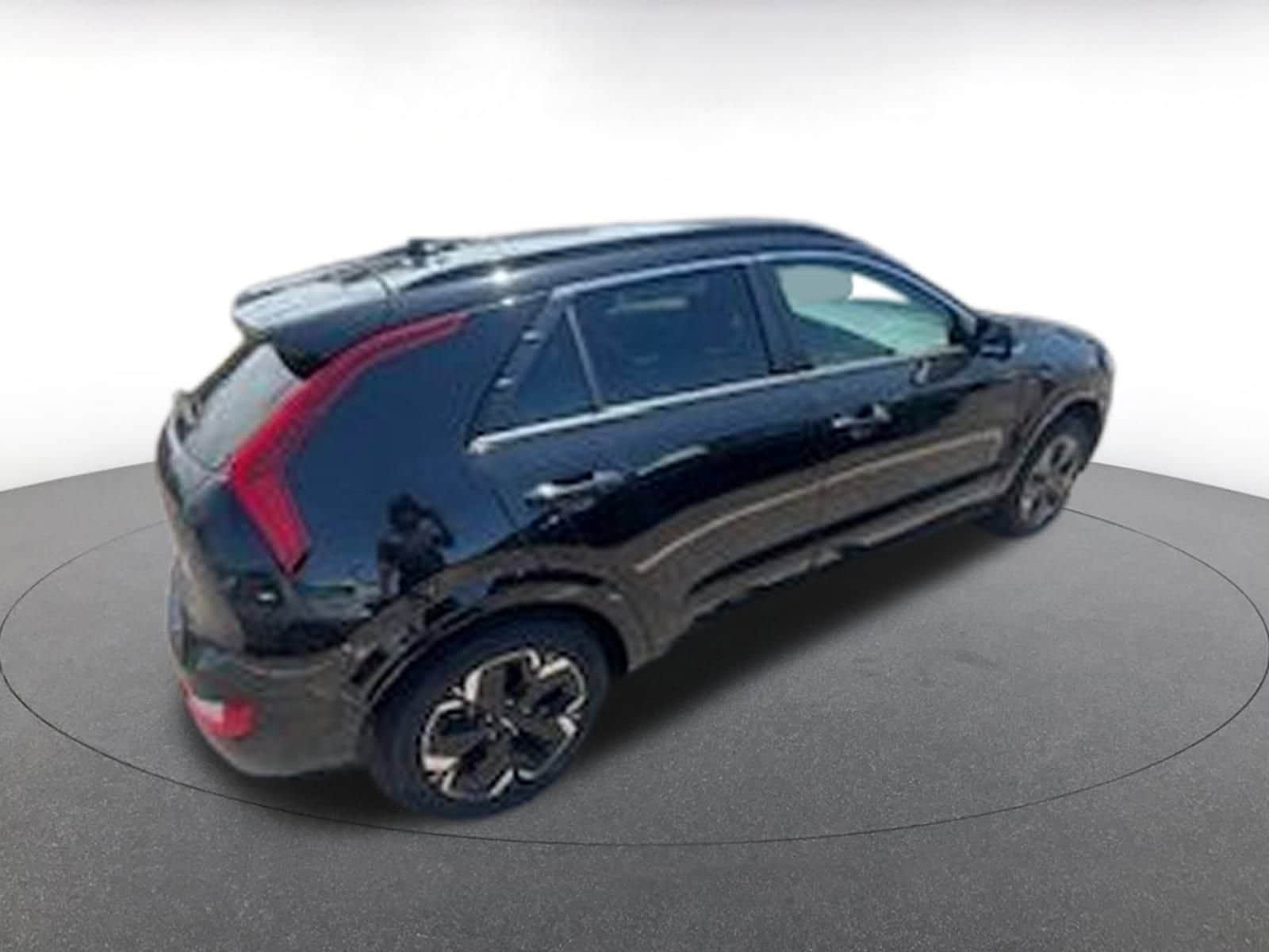 Thumbnail: 2023 Kia Niro - 7