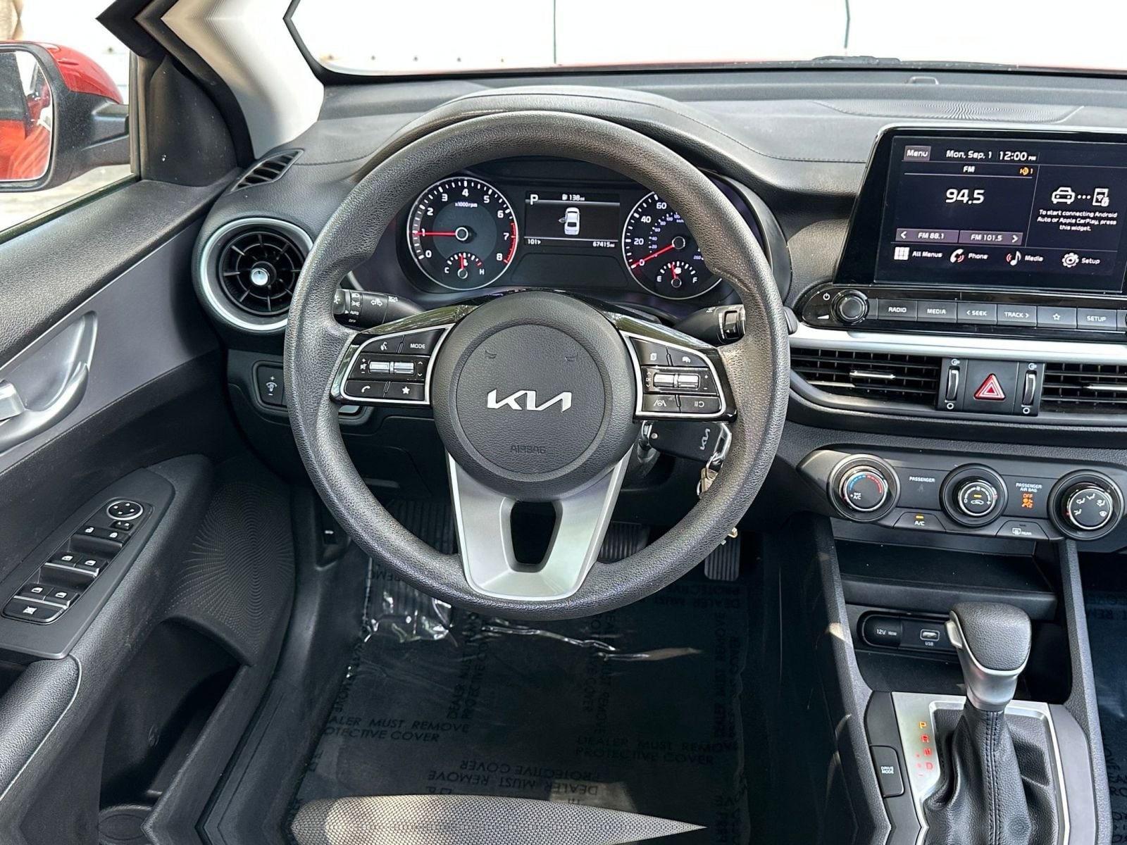 Thumbnail: 2023 Kia Forte - 32