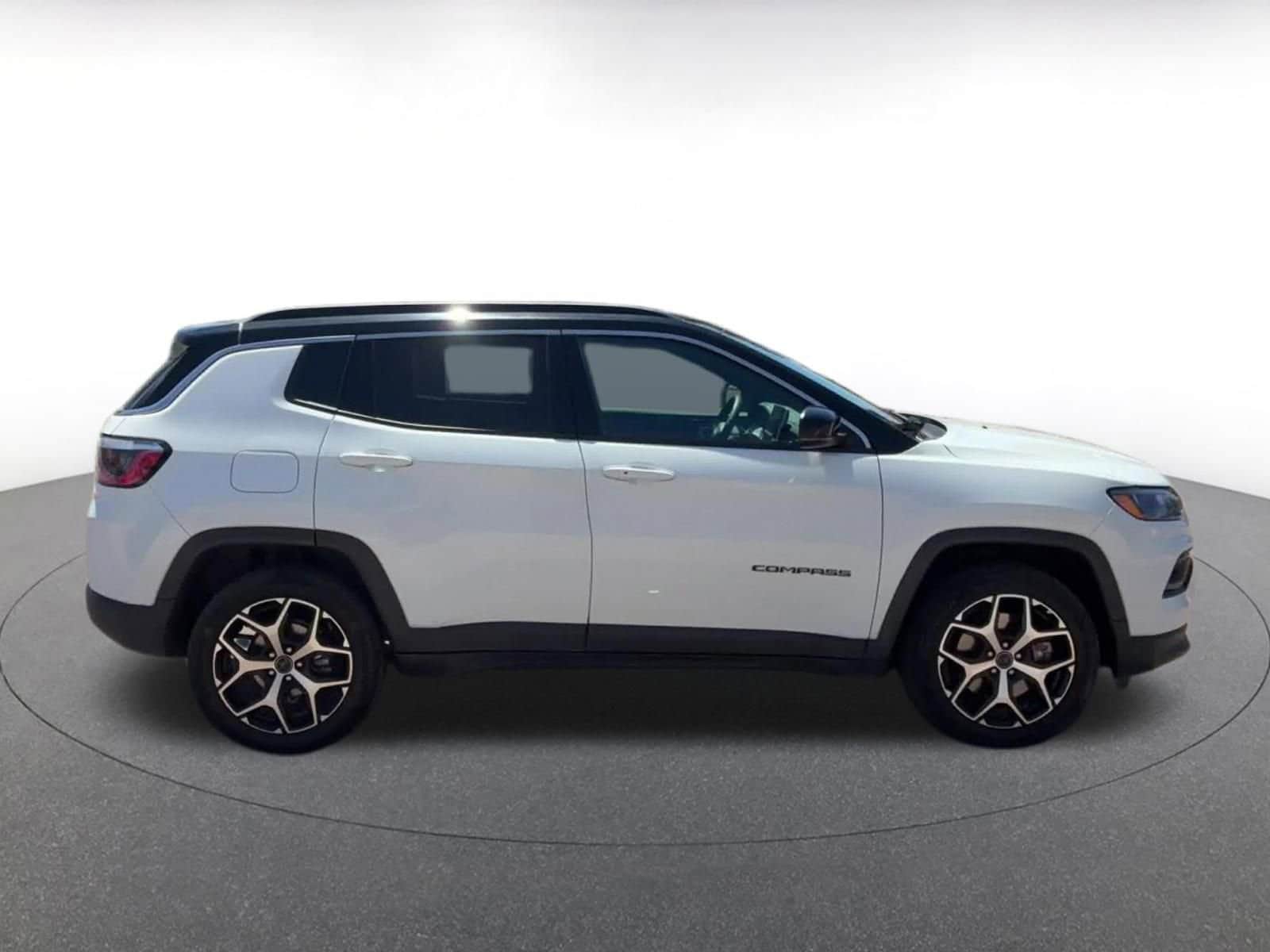 Thumbnail: 2025 Jeep Compass - 16